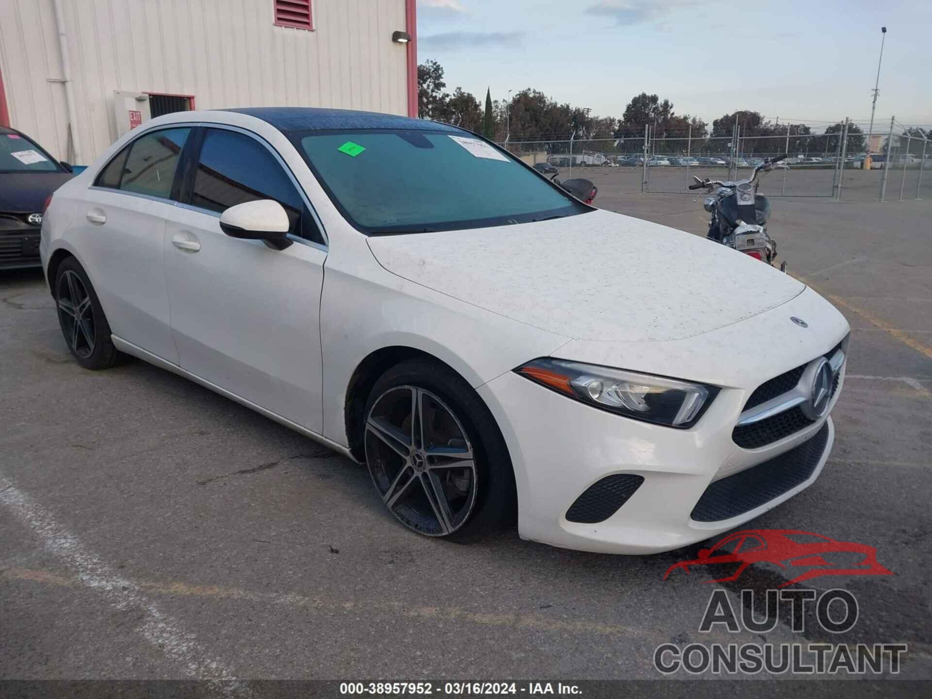 MERCEDES-BENZ A 220 2019 - WDD3G4EB6KW009396