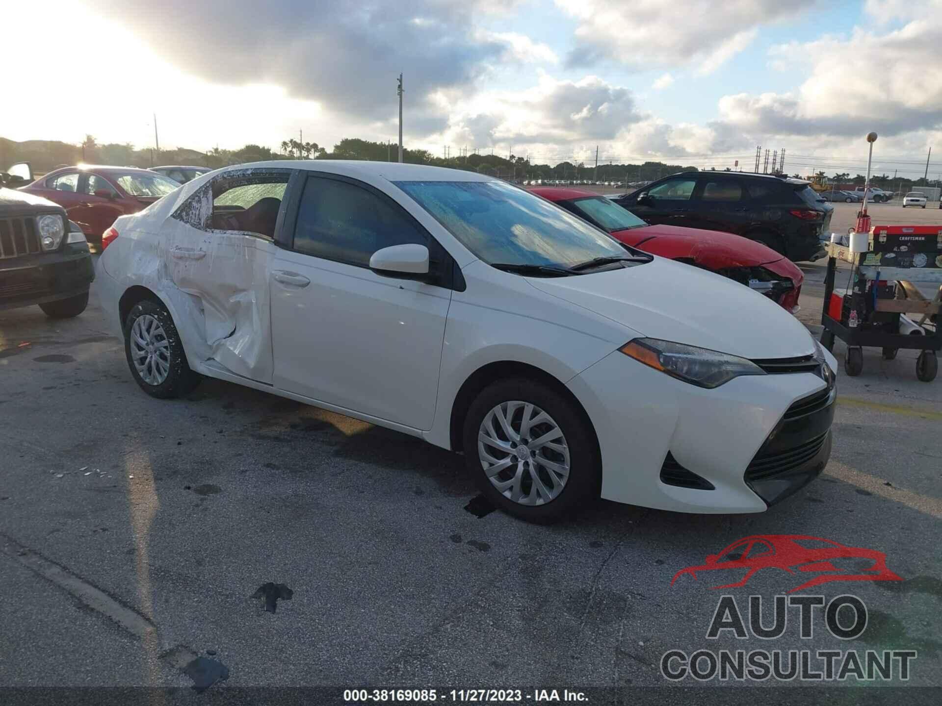 TOYOTA COROLLA 2017 - 5YFBURHE4HP729718