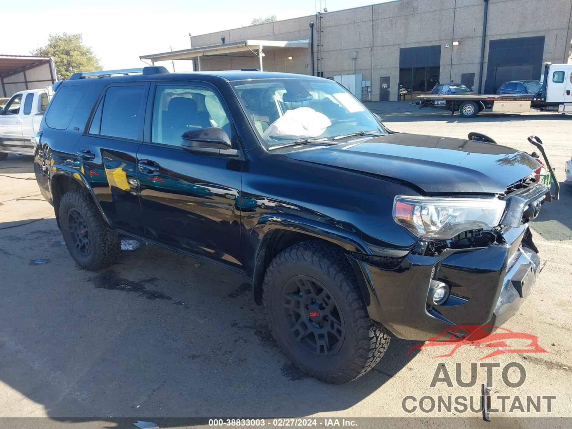 TOYOTA 4RUNNER 2023 - JTEEU5JR1P5302572