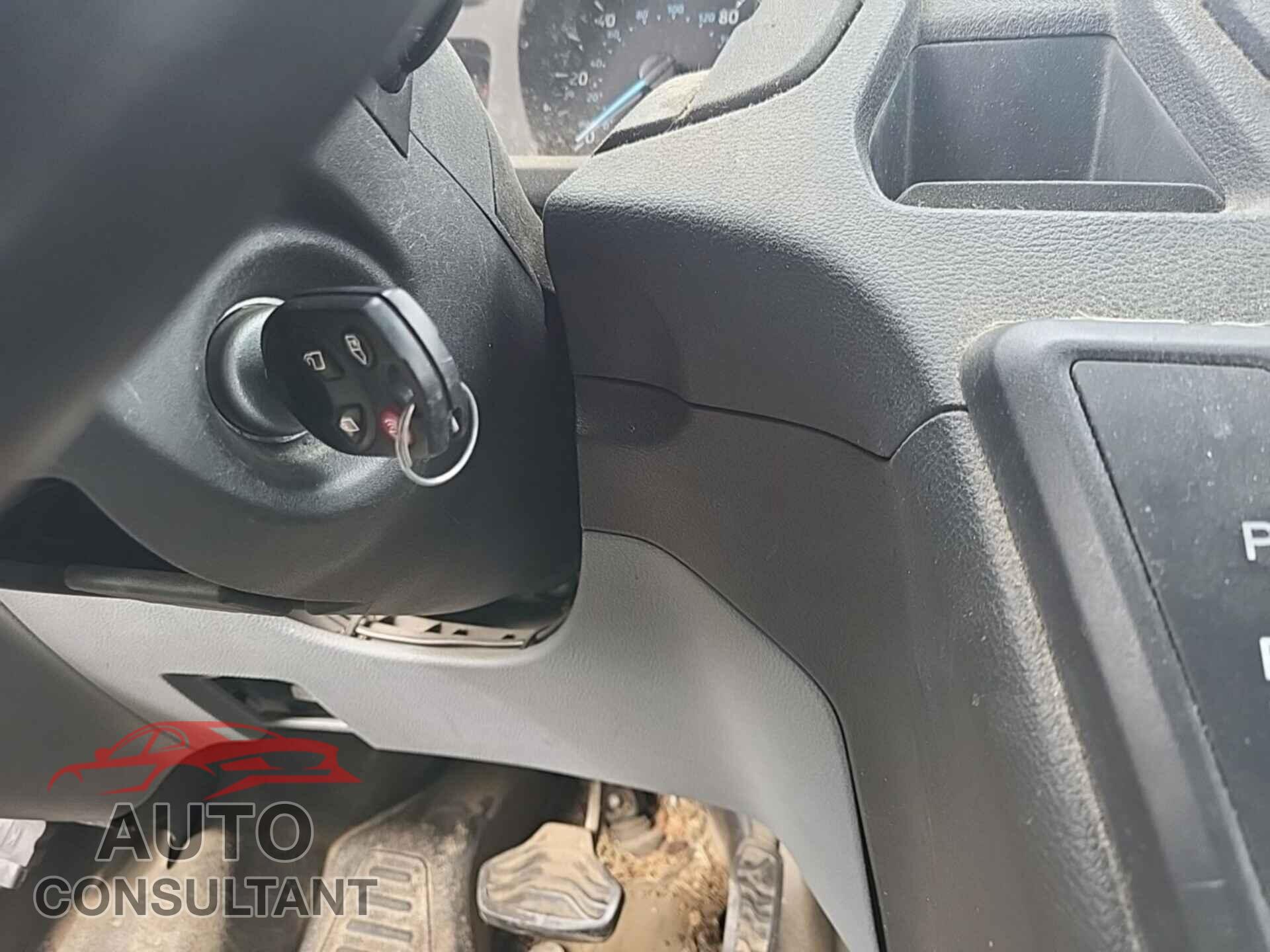 FORD TRANSIT 2016 - 1FTYR2CM4GKB48976