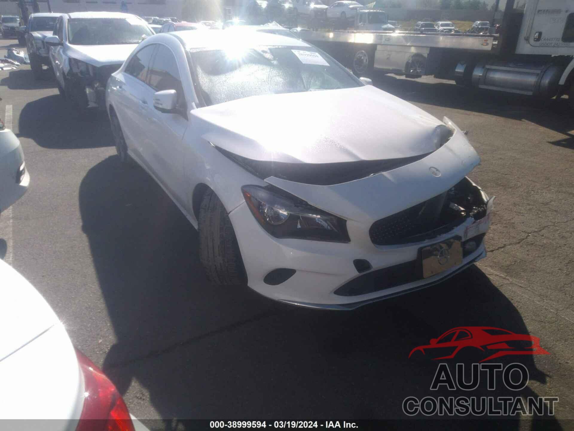 MERCEDES-BENZ CLA 2019 - WDDSJ4EB2KN704736