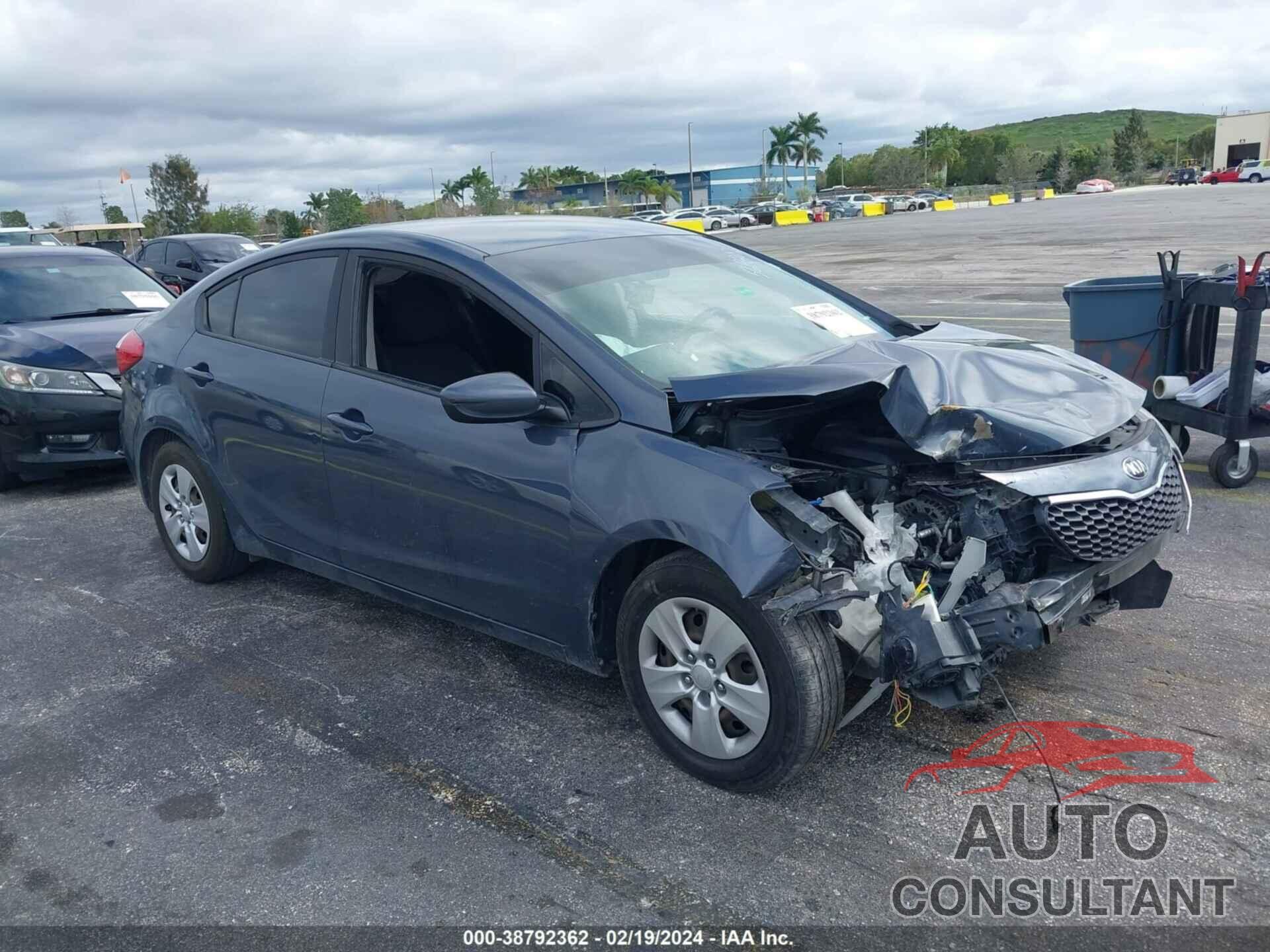 KIA FORTE 2016 - KNAFK4A61G5568802