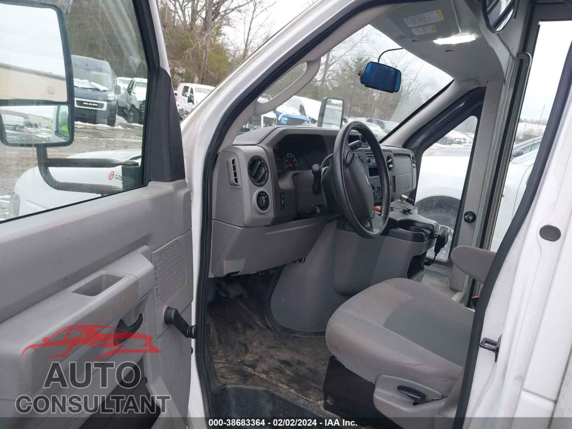 FORD E-350 CUTAWAY 2018 - 1FDEE3FS2JDC06329