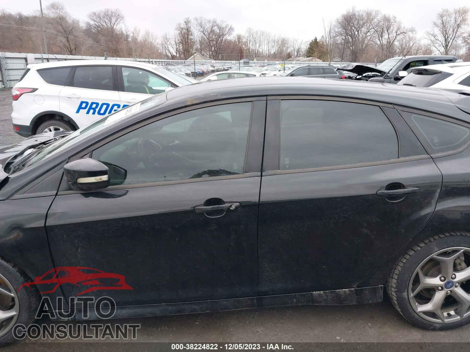 FORD FOCUS ST 2016 - 1FADP3L9XGL358102