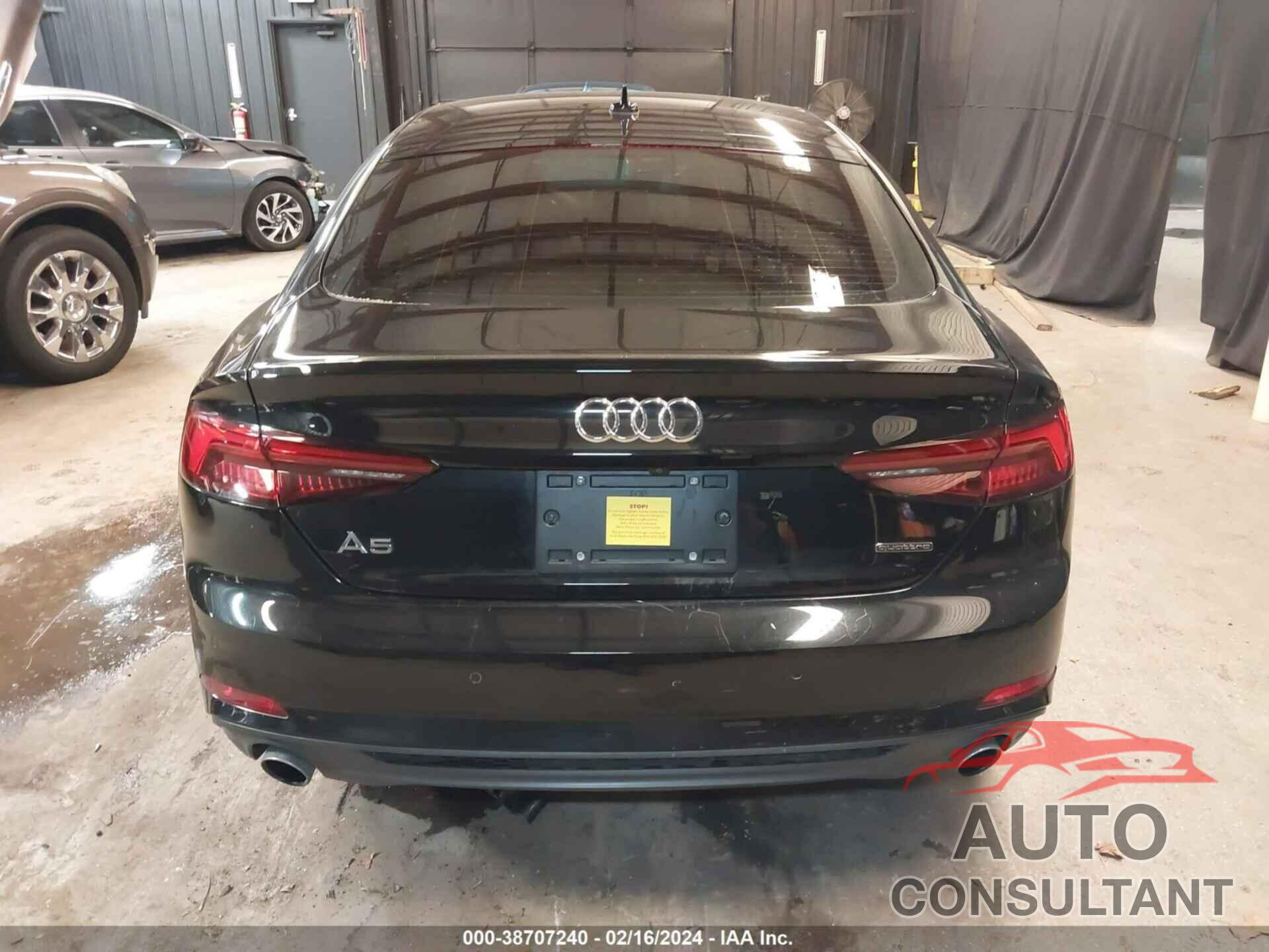 AUDI A5 2019 - WAUENCF56KA025393