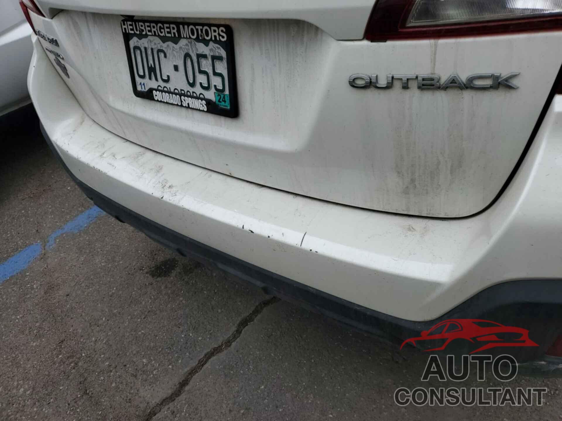 SUBARU OUTBACK 2018 - 4S4BSAFC3J3249897
