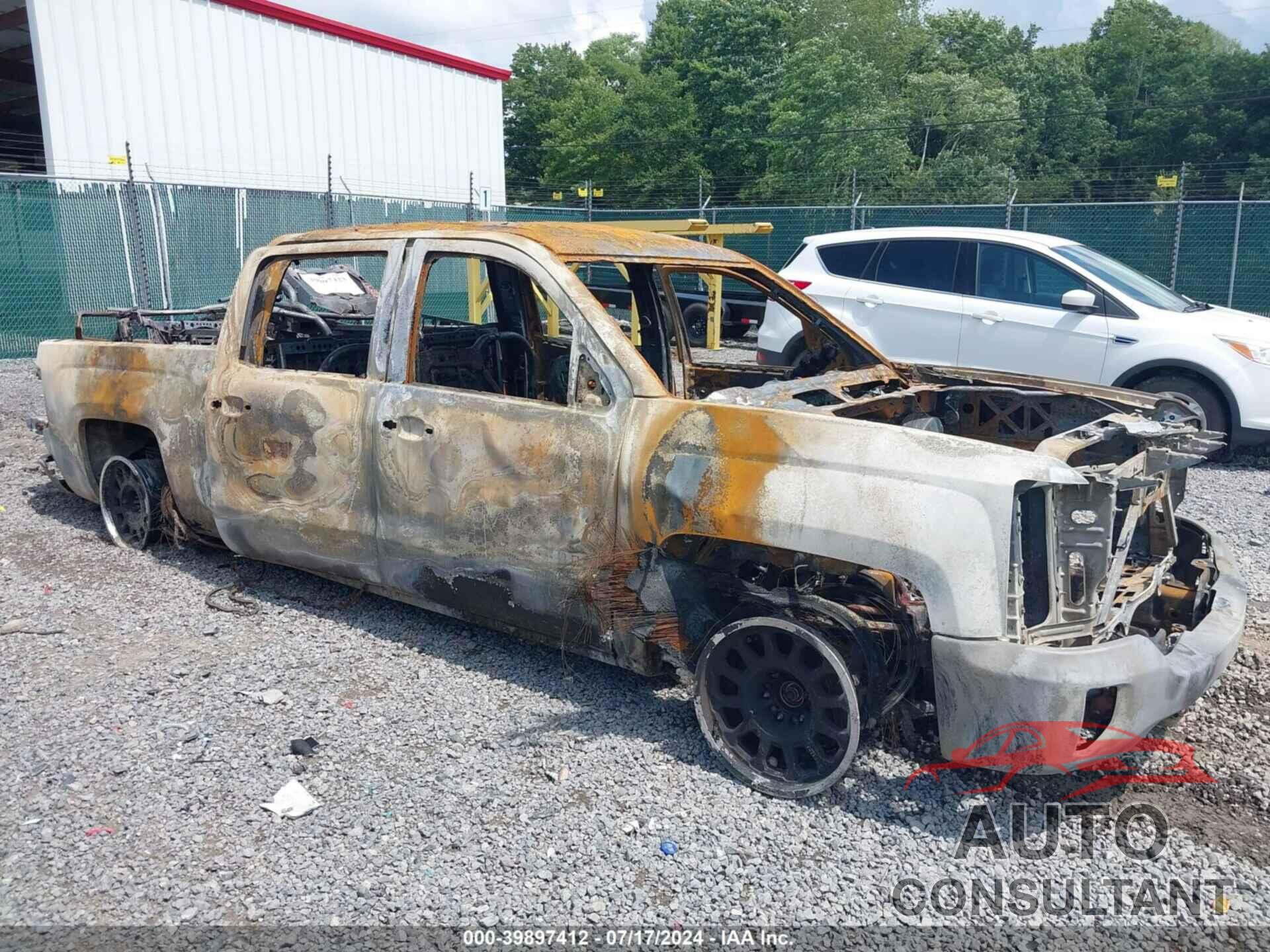 CHEVROLET SILVERADO 1500 2018 - 3GCUKREC6JG569113