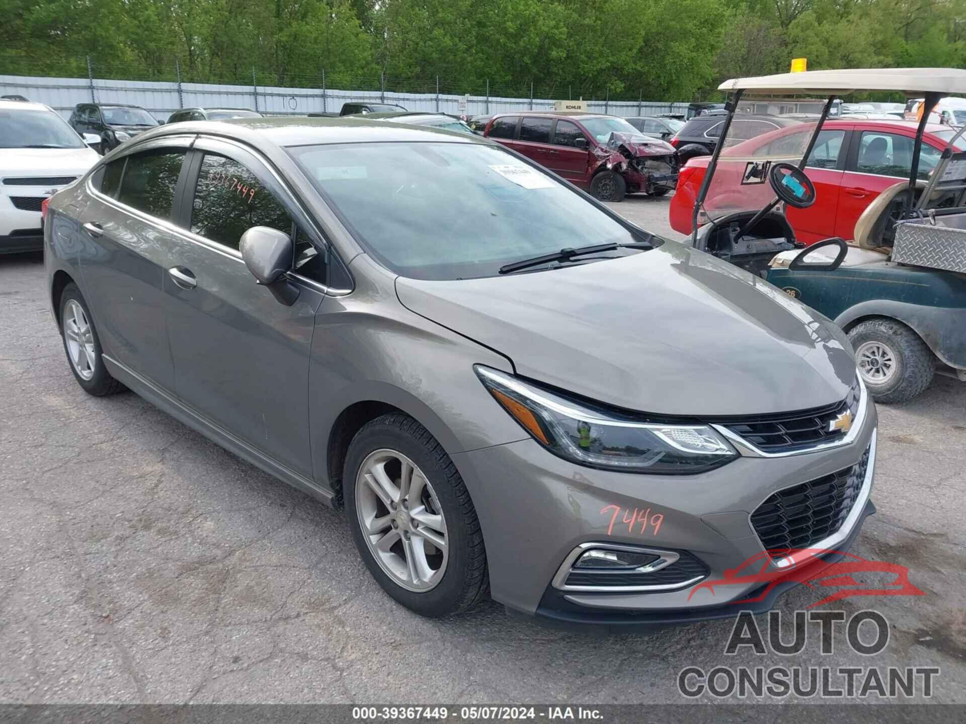 CHEVROLET CRUZE 2018 - 1G1BE5SMXJ7151128