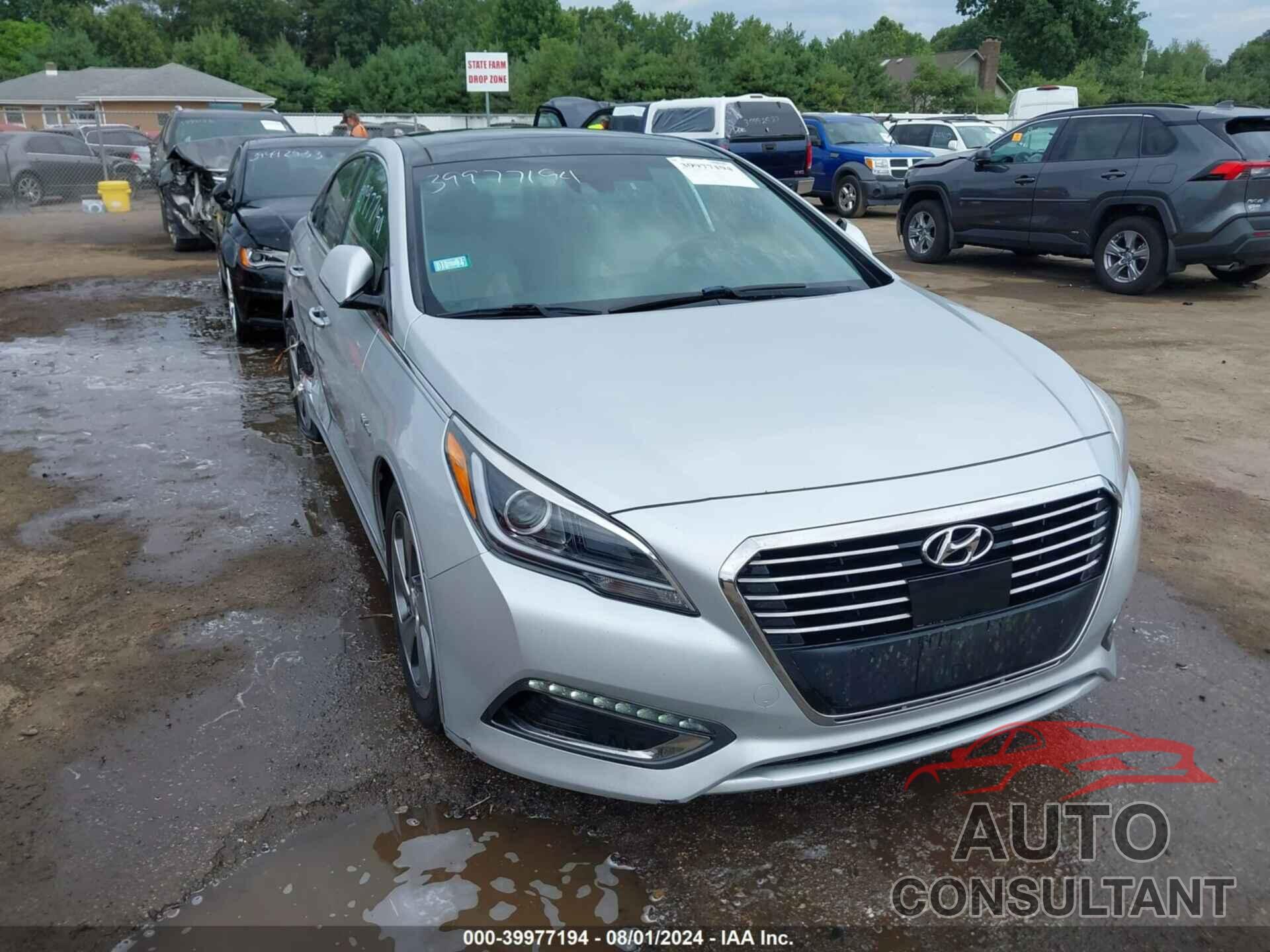 HYUNDAI SONATA HYBRID 2016 - KMHE34L19GA024841