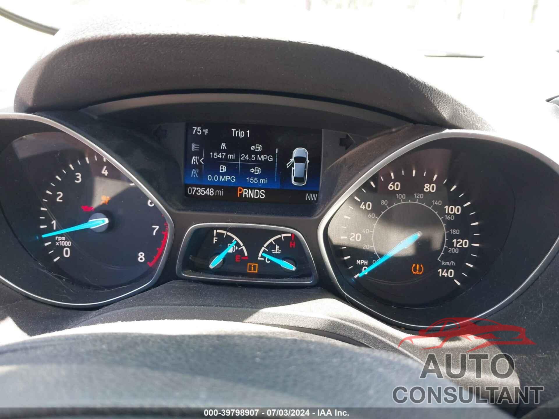 FORD ESCAPE 2017 - 1FMCU0F72HUD43155
