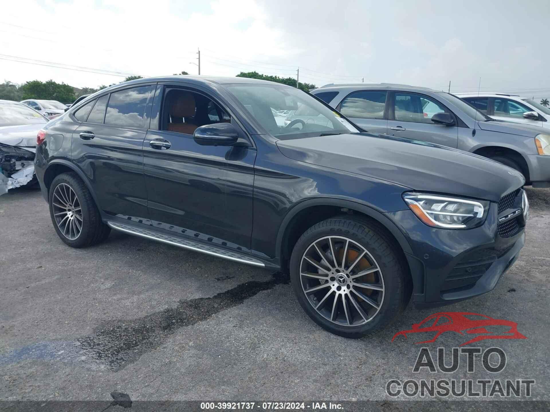 MERCEDES-BENZ GLC 300 2021 - W1N0J8EB7MF994471
