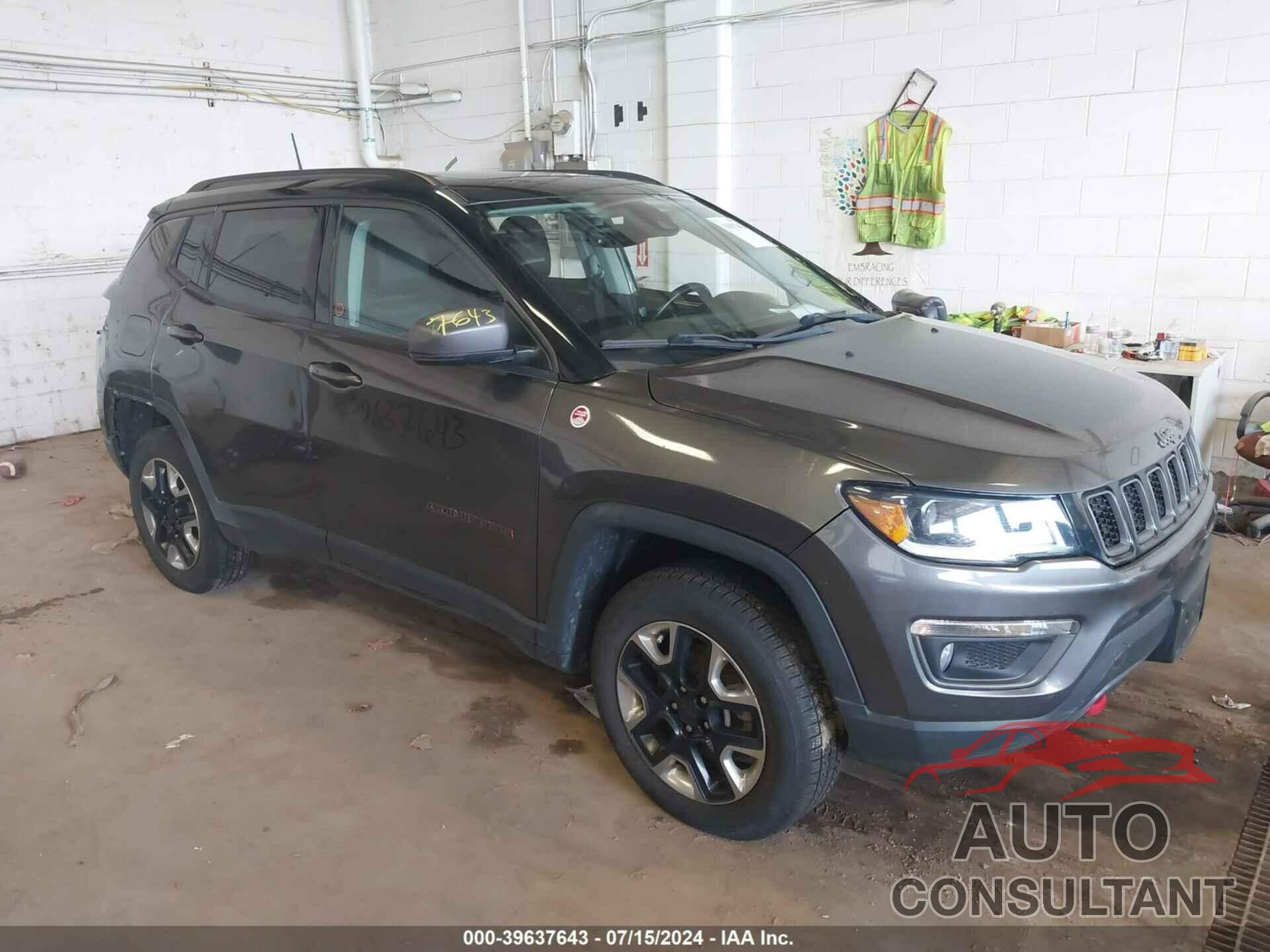 JEEP COMPASS 2018 - 3C4NJDDB0JT210060