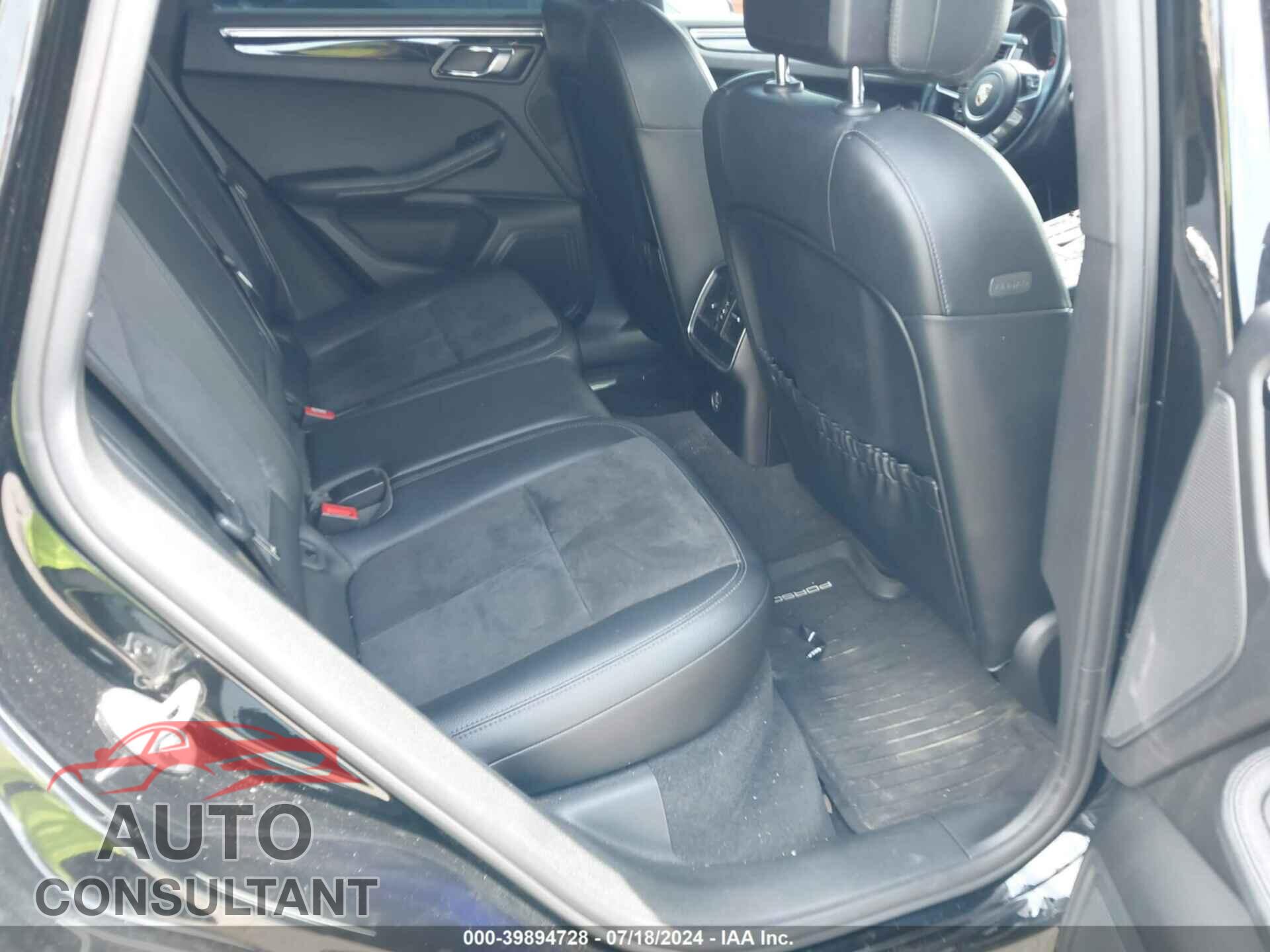 PORSCHE MACAN 2017 - WP1AA2A50HLB81391