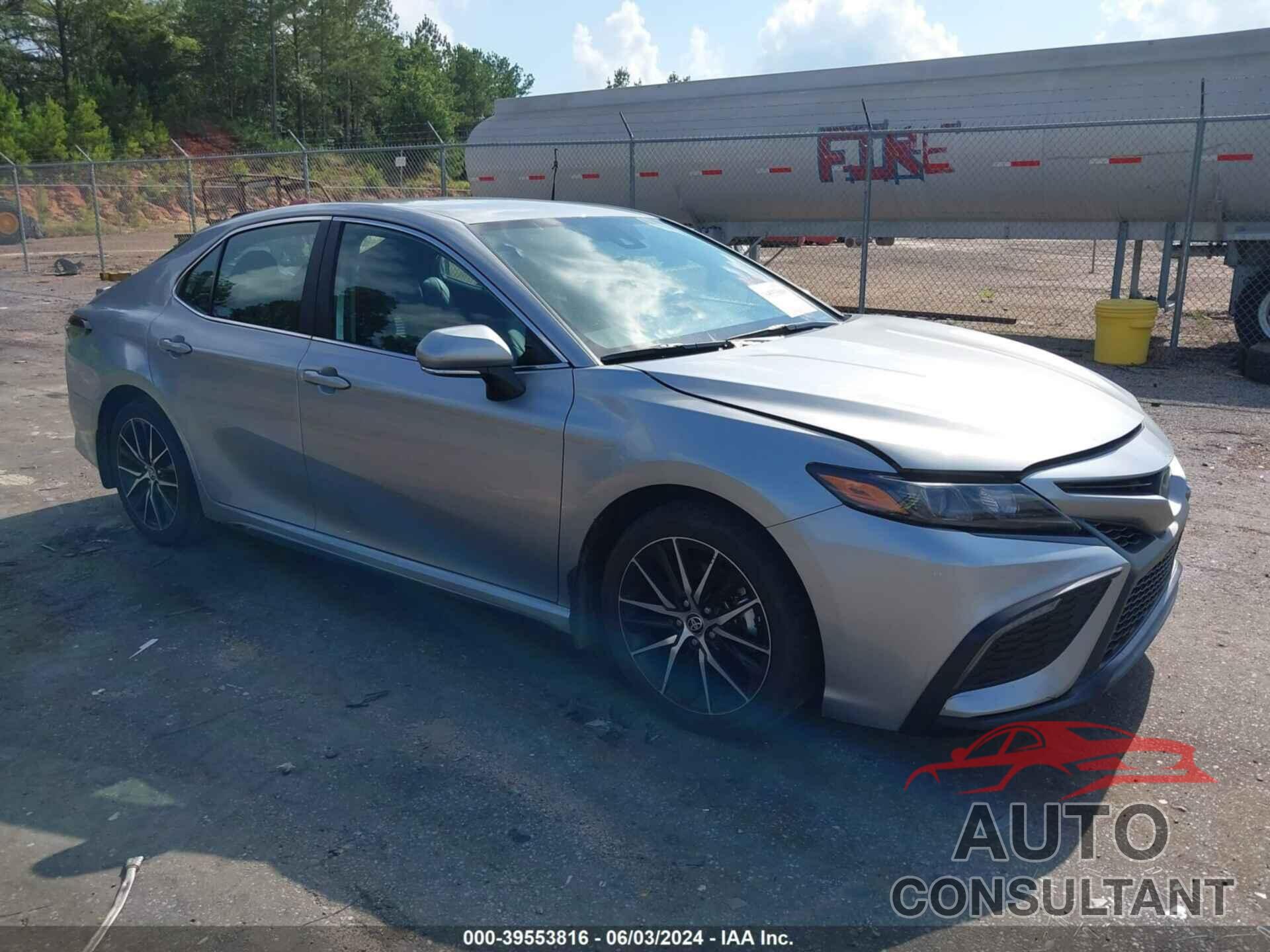 TOYOTA CAMRY 2024 - 4T1G11AK4RU843492