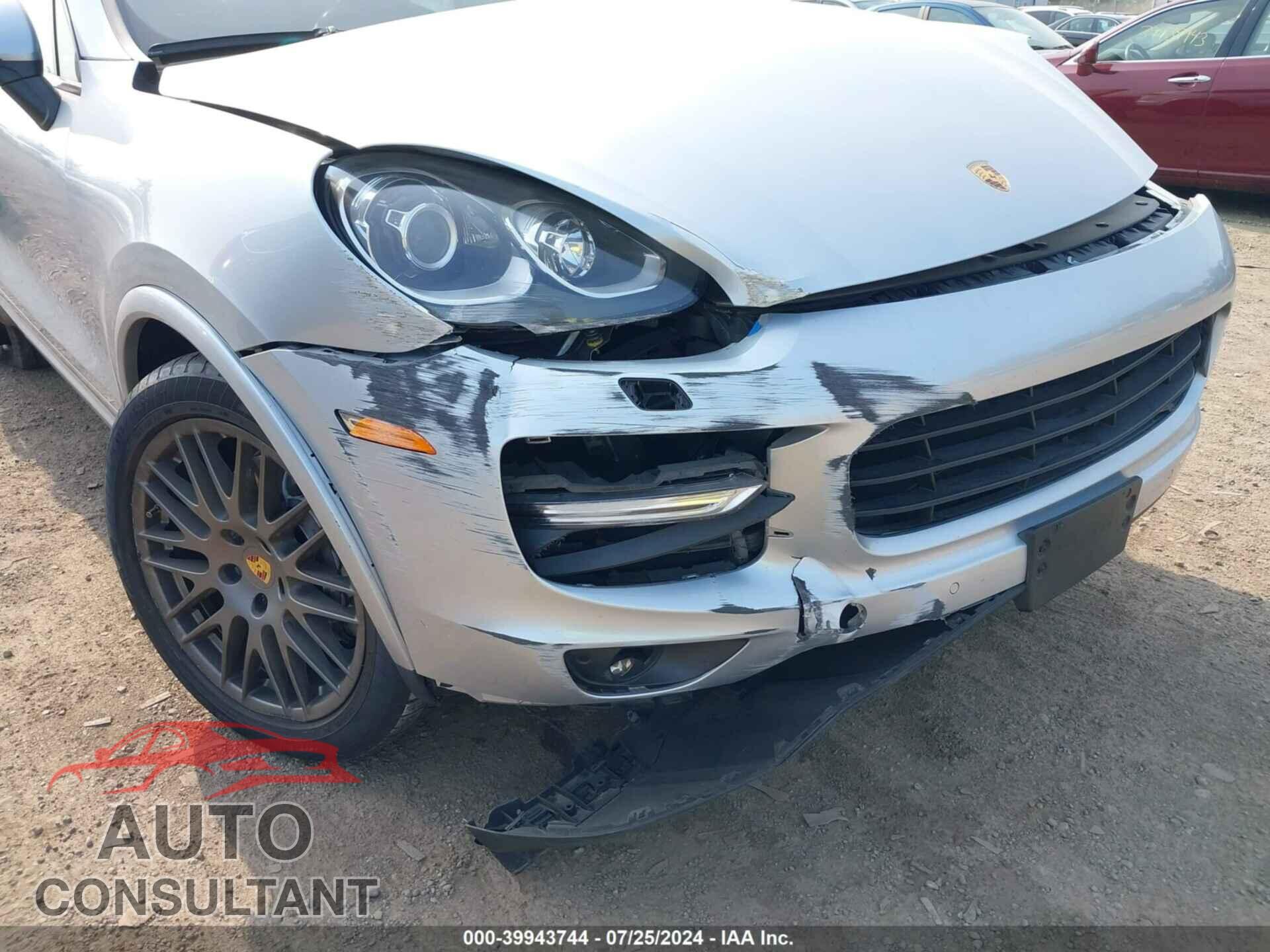 PORSCHE CAYENNE 2017 - WP1AA2A28HKA86914