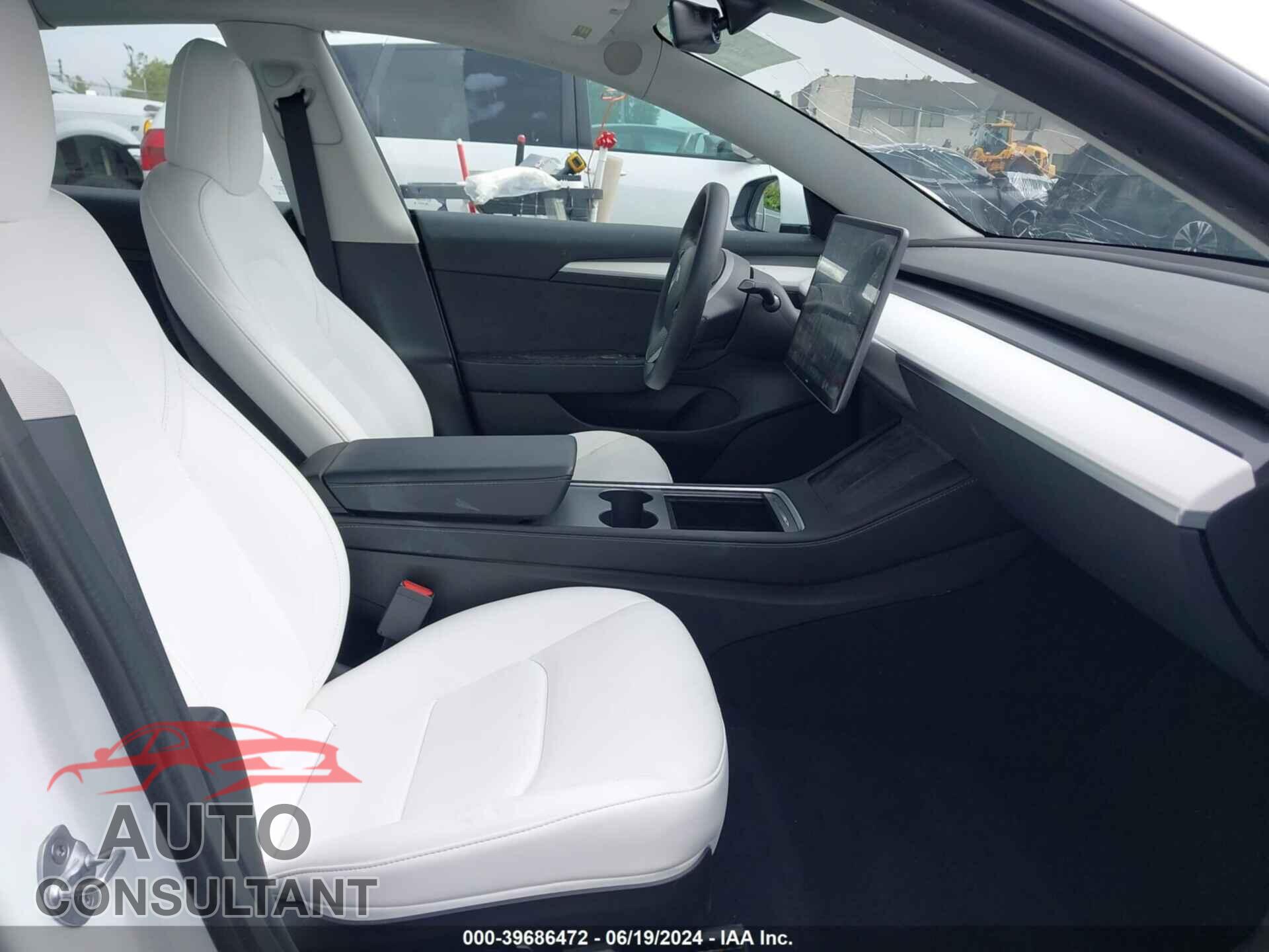 TESLA MODEL 3 2022 - 5YJ3E1EB4NF275300