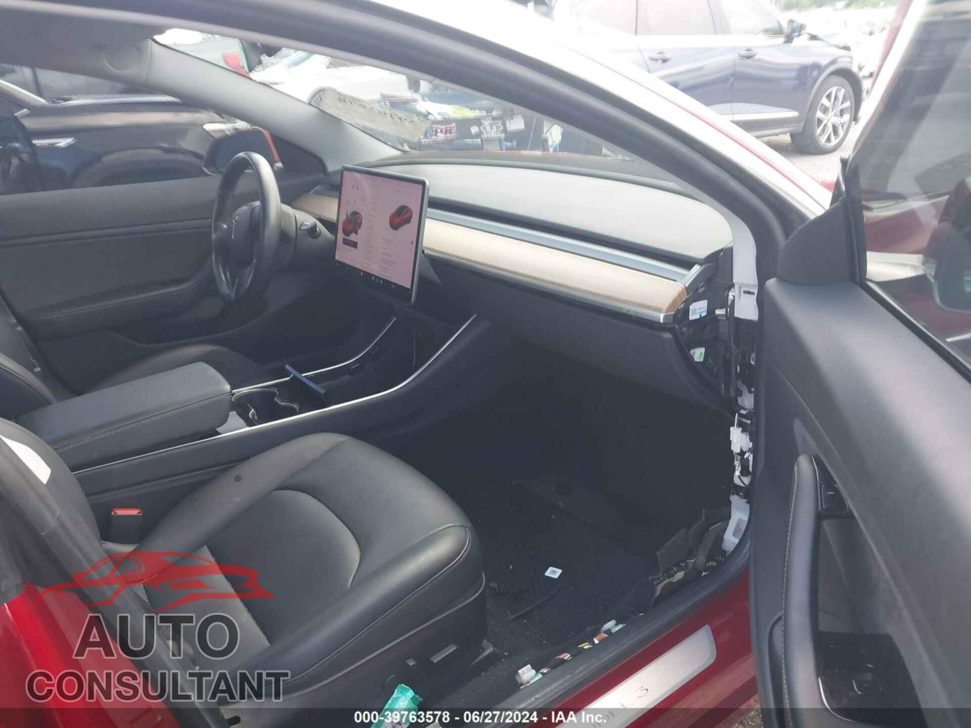 TESLA MODEL 3 2018 - 5YJ3E1EA1JF013042