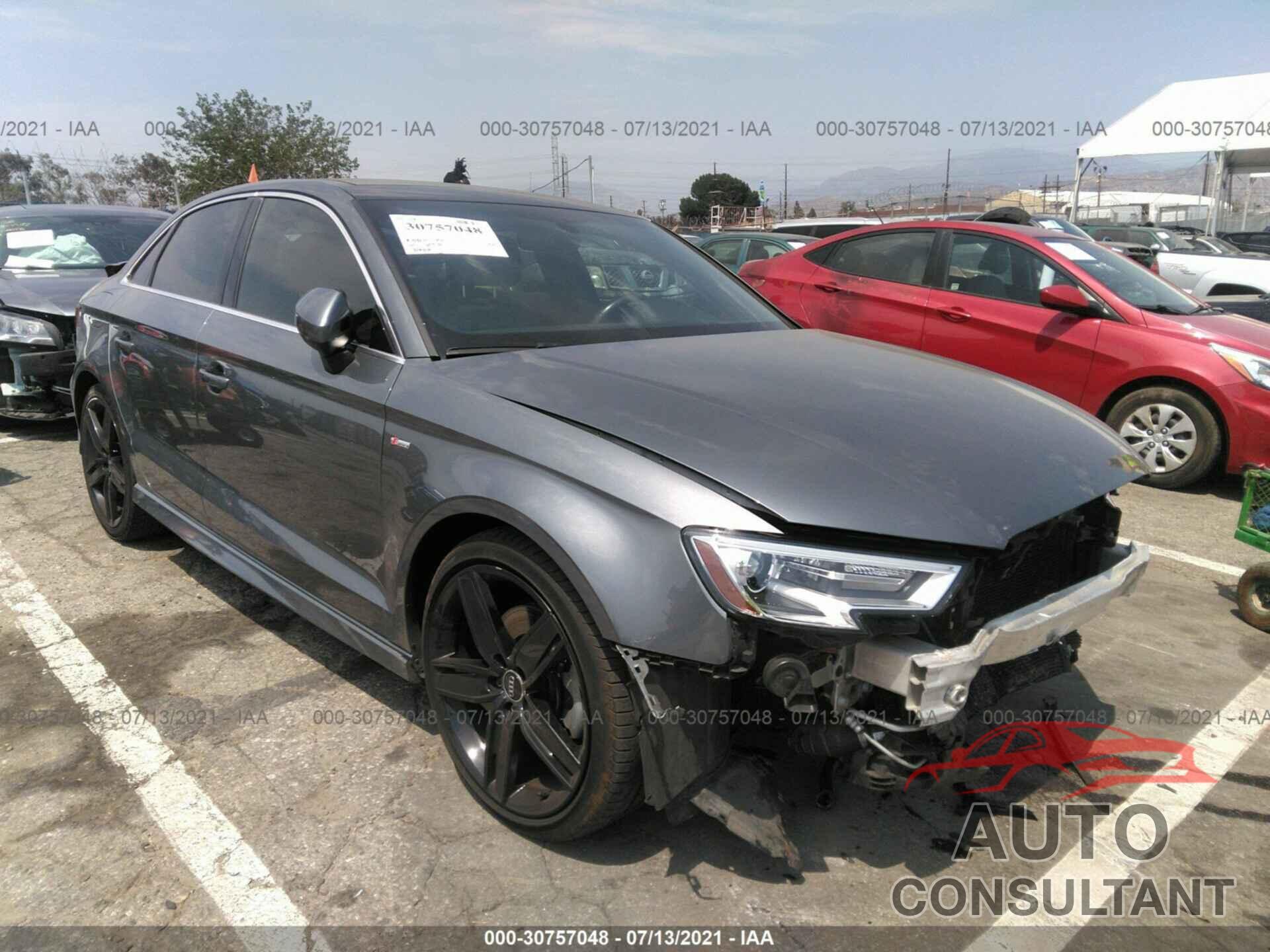 AUDI A3 SEDAN 2018 - WAUJ8GFF0J1005967