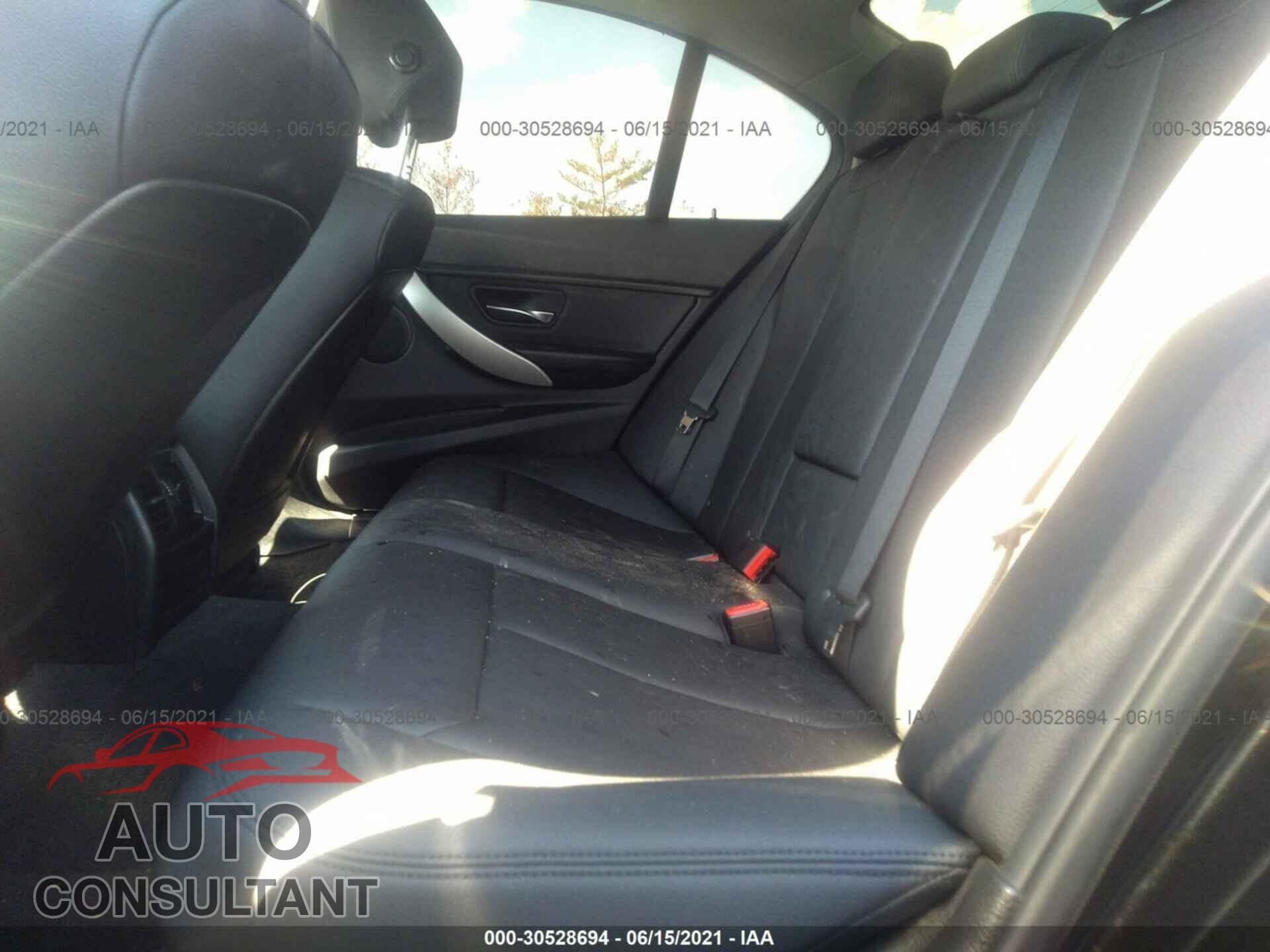 BMW 3 SERIES 2016 - WBA8E5G58GNU20523