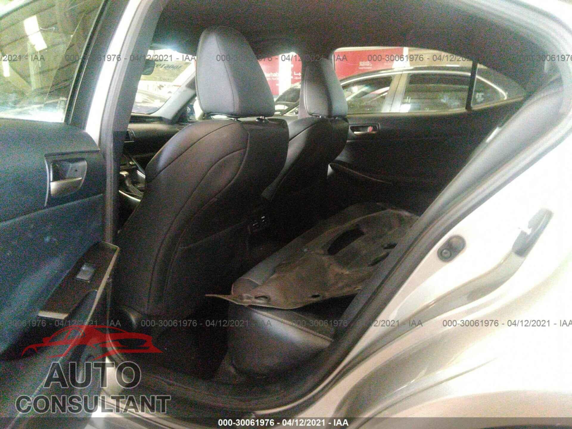 LEXUS IS 2019 - JTHBA1D22K5089940