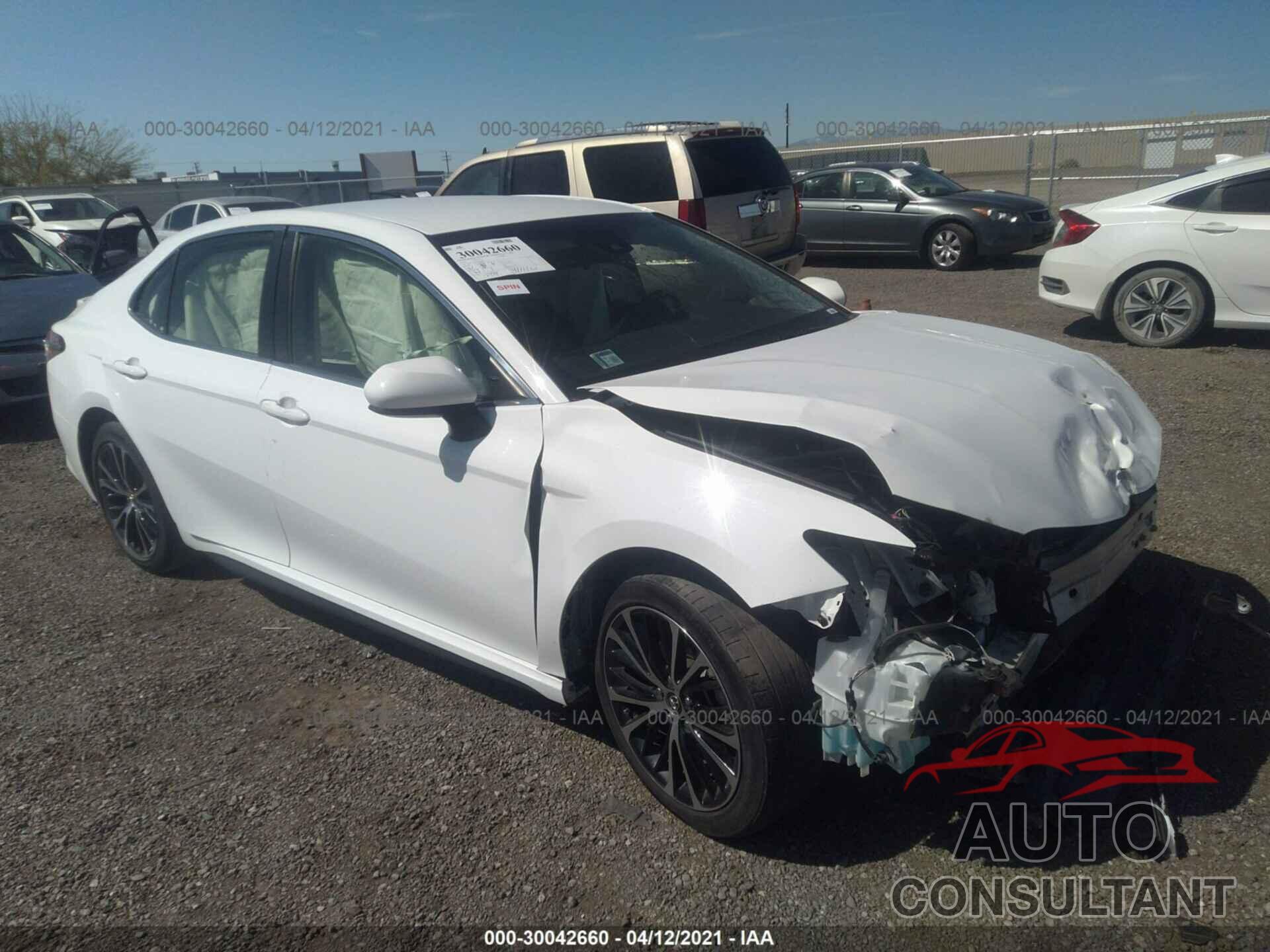 TOYOTA CAMRY 2018 - JTNB11HK0J3039474