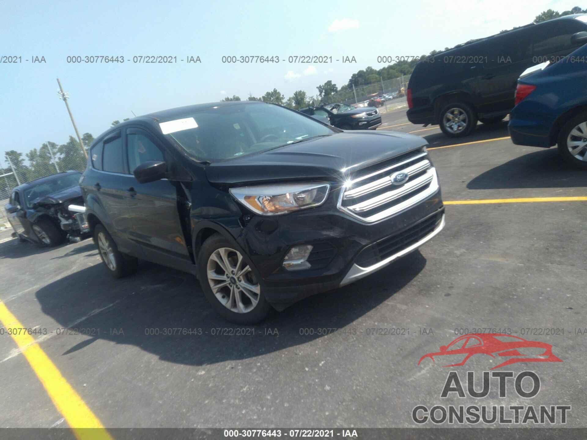FORD ESCAPE 2017 - 1FMCU0GD5HUB56349