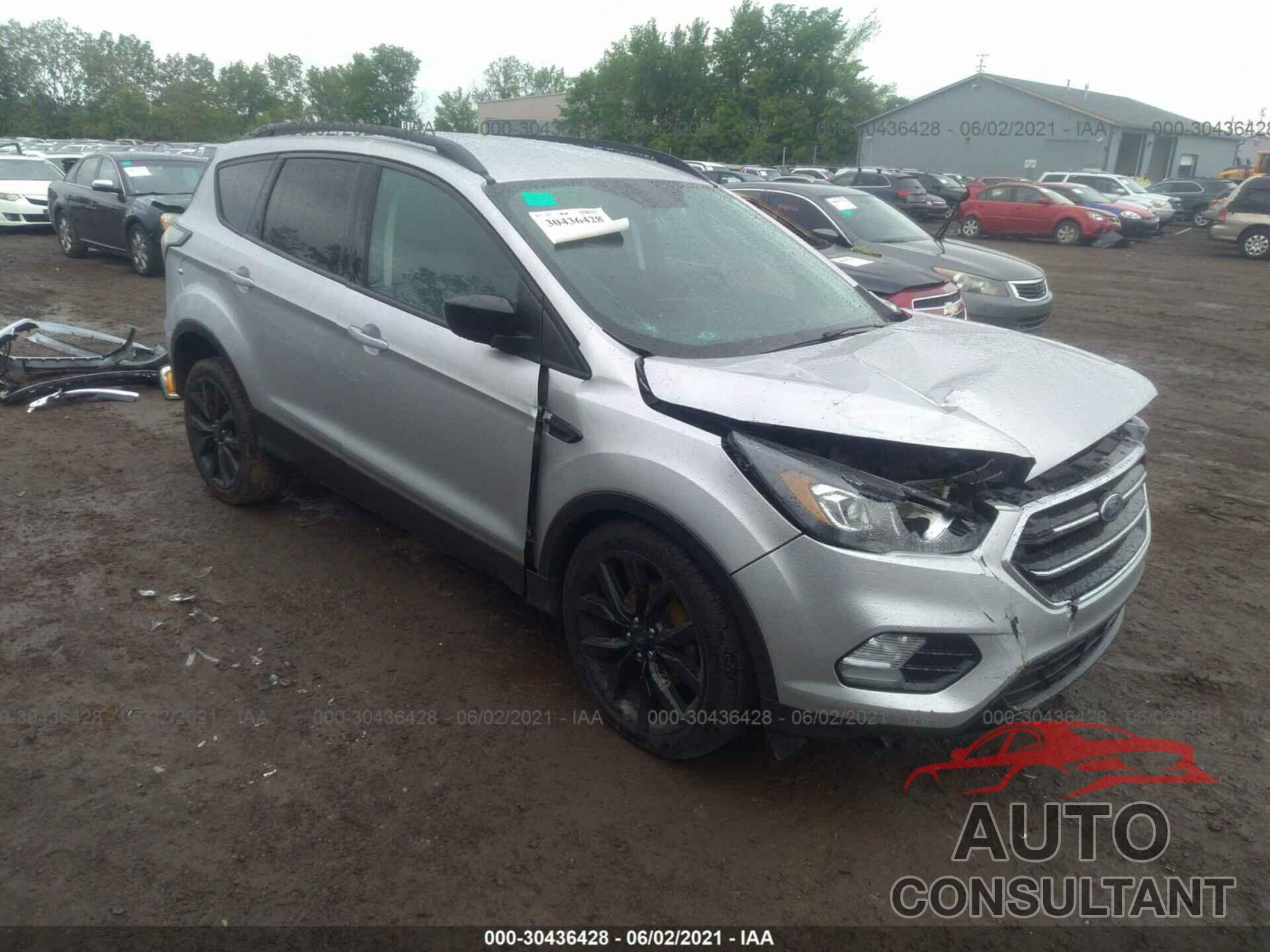 FORD ESCAPE 2017 - 1FMCU0GD4HUB28297