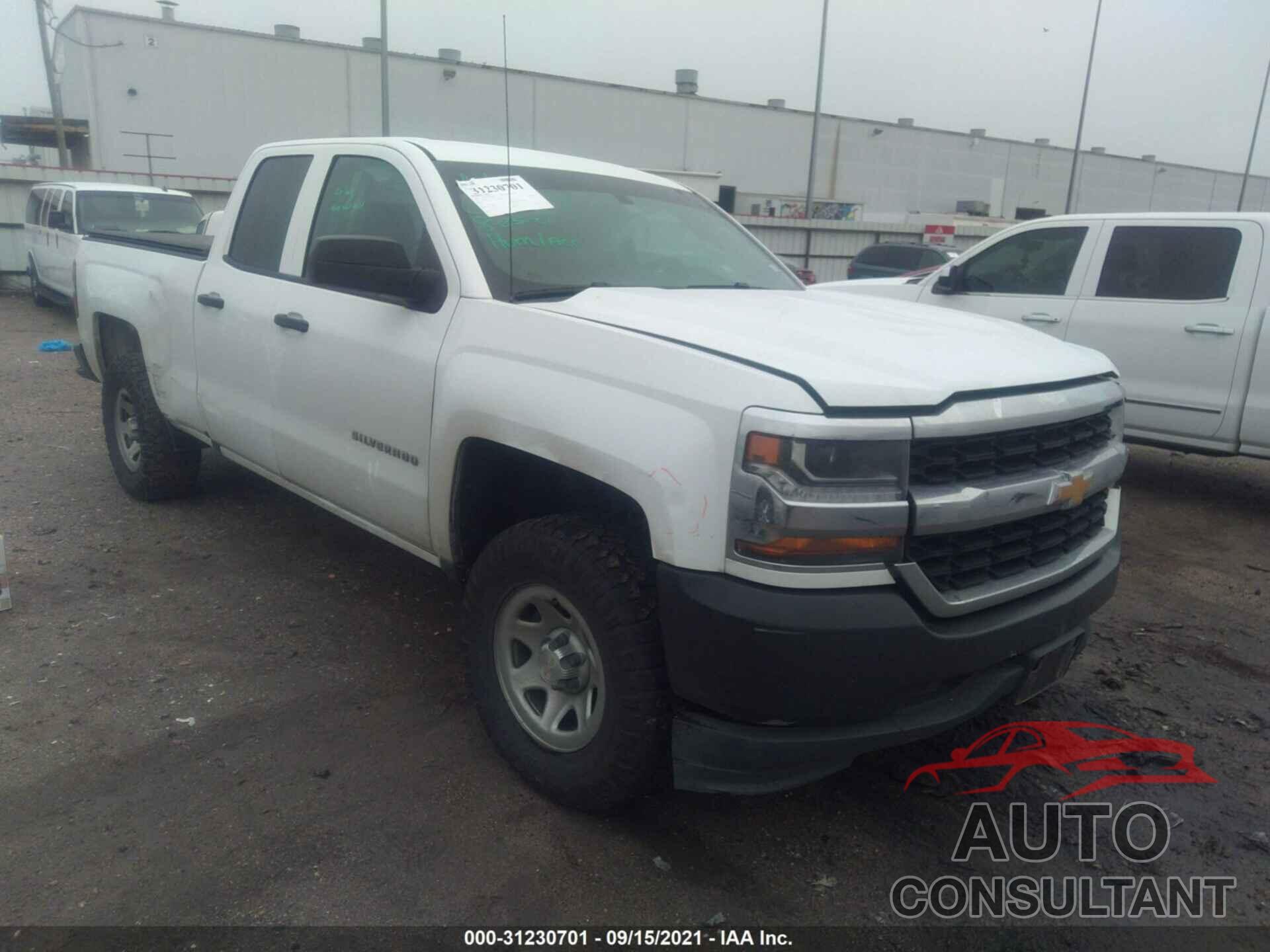 CHEVROLET SILVERADO 1500 2018 - 1GCRCNEC6JZ239659