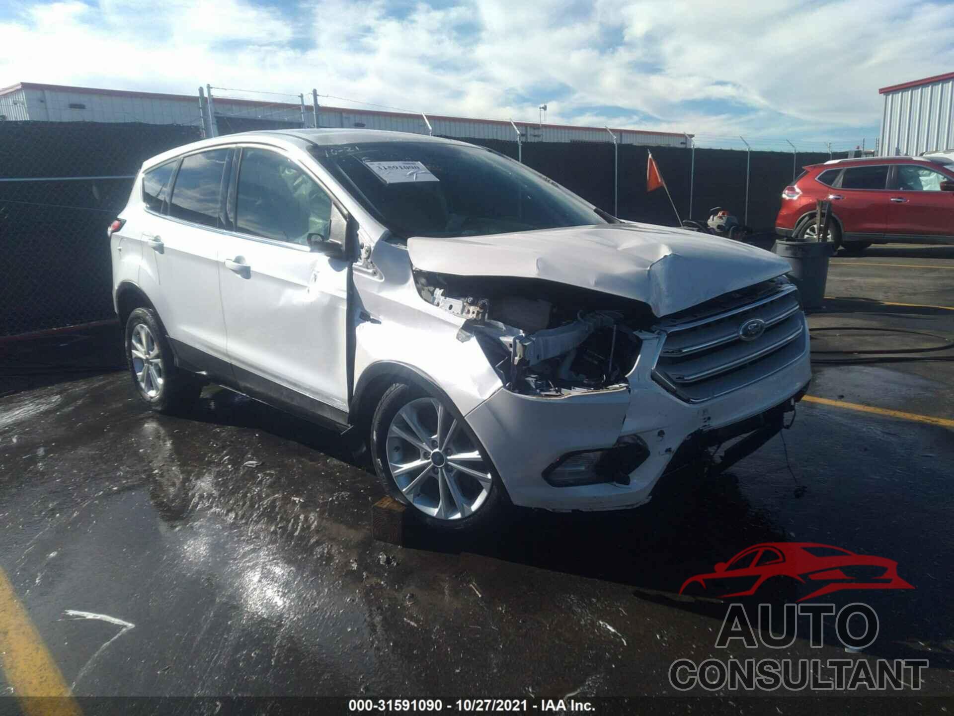 FORD ESCAPE 2017 - 1FMCU0GD9HUC59273