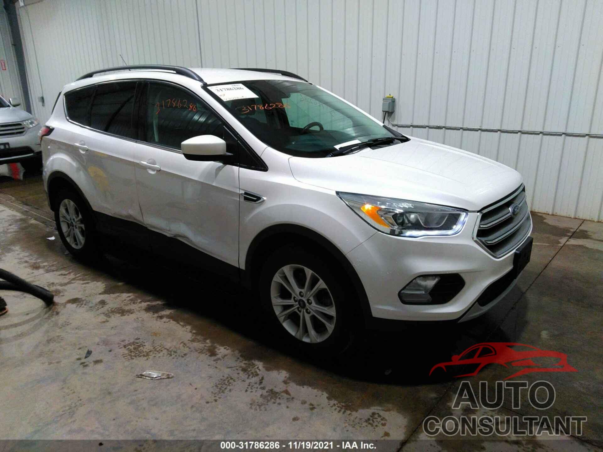 FORD ESCAPE 2017 - 1FMCU9G92HUD36615