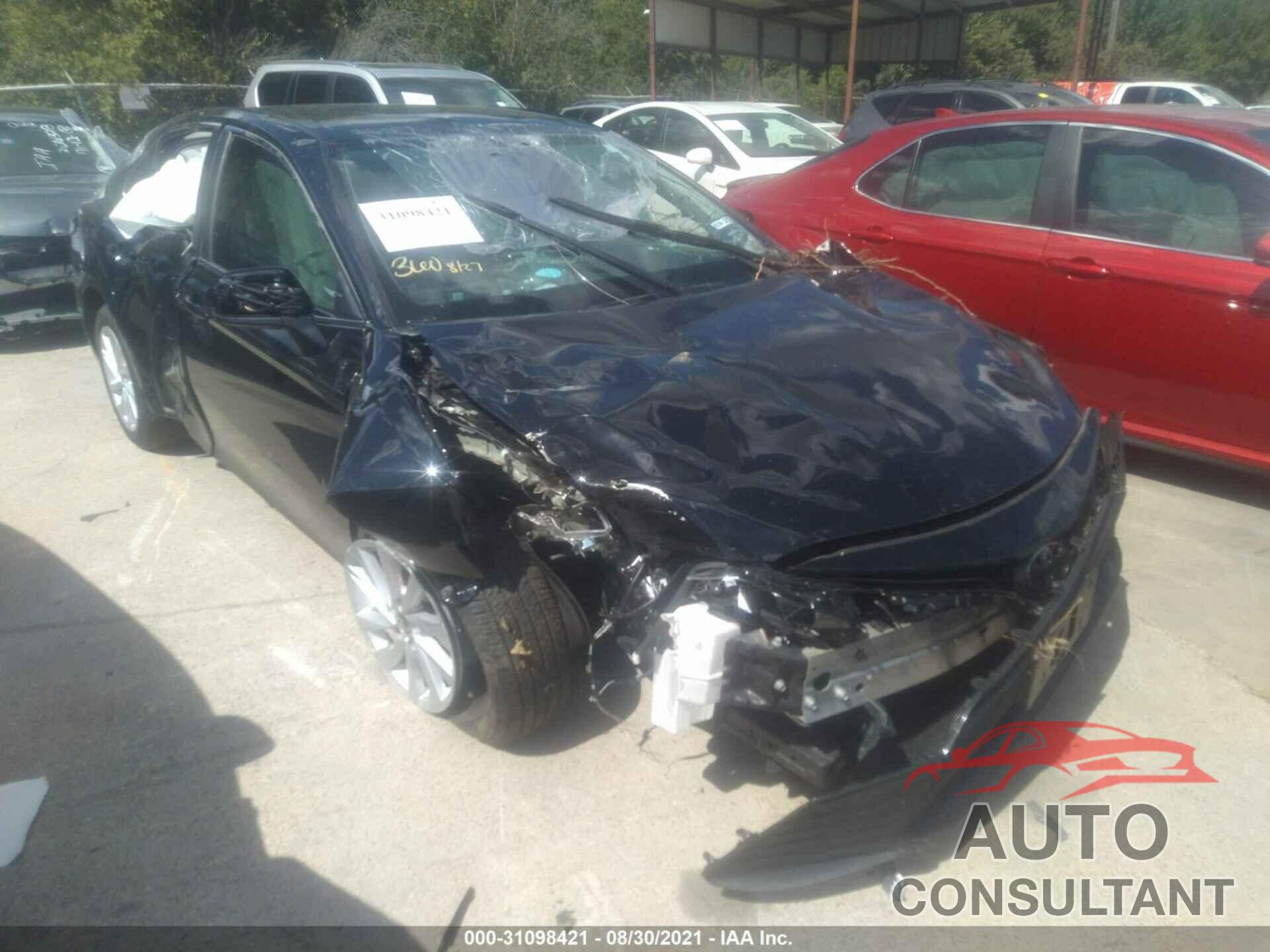 TOYOTA CAMRY 2021 - 4T1C11AK2MU433488