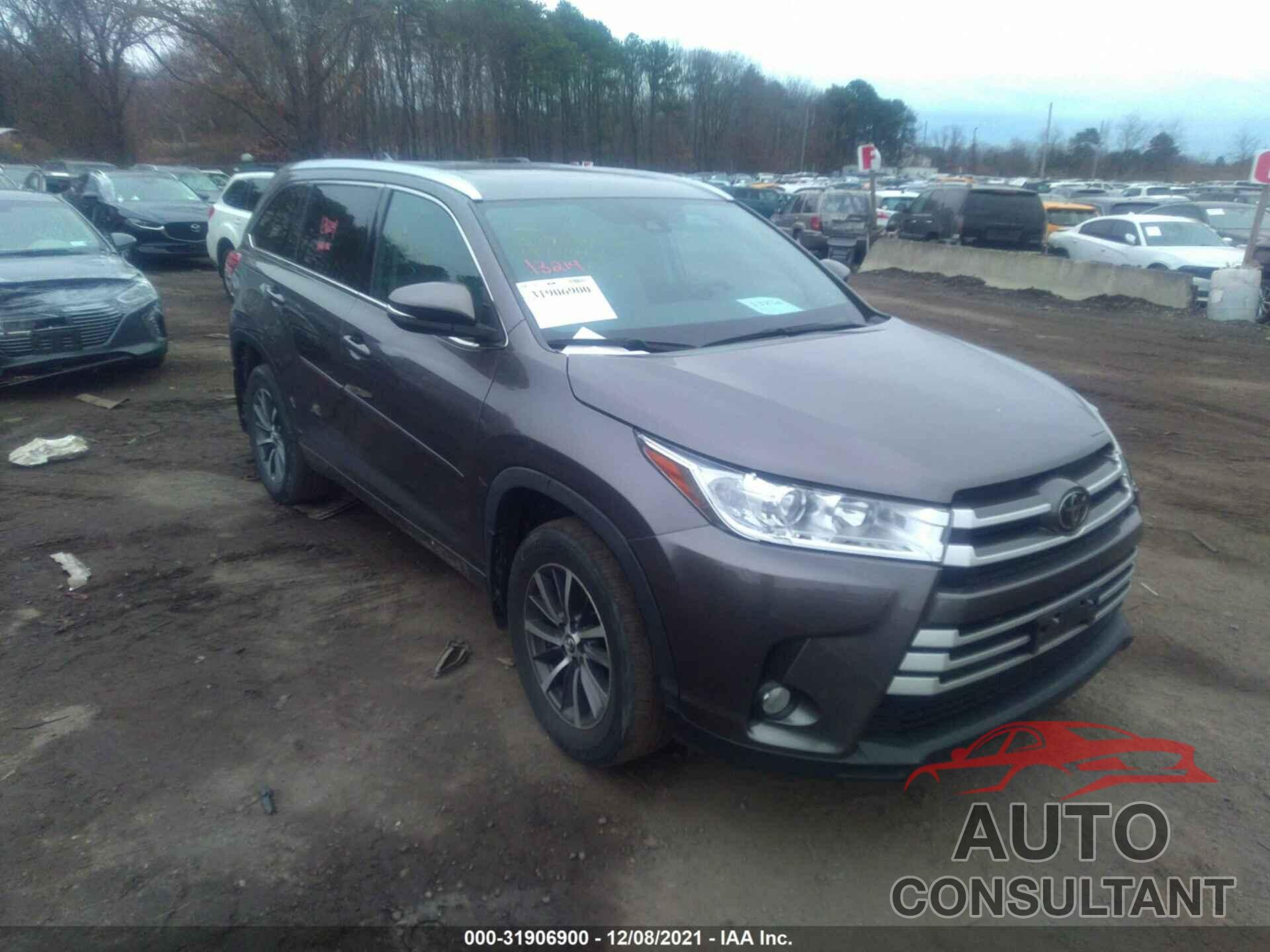 TOYOTA HIGHLANDER 2018 - 5TDJZRFHXJS882191