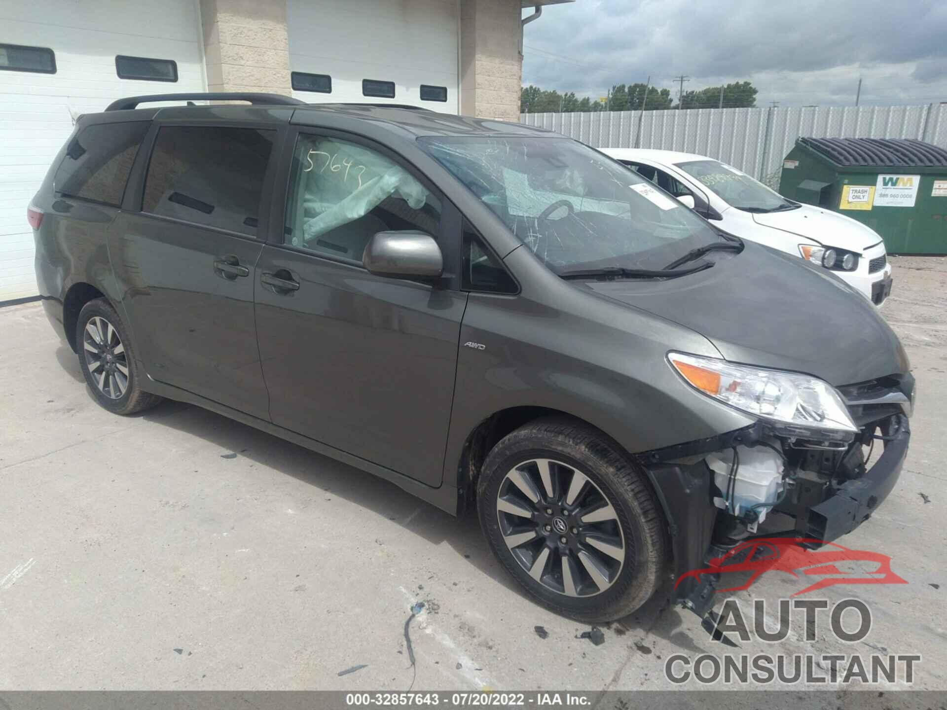 TOYOTA SIENNA 2019 - 5TDJZ3DC3KS227120