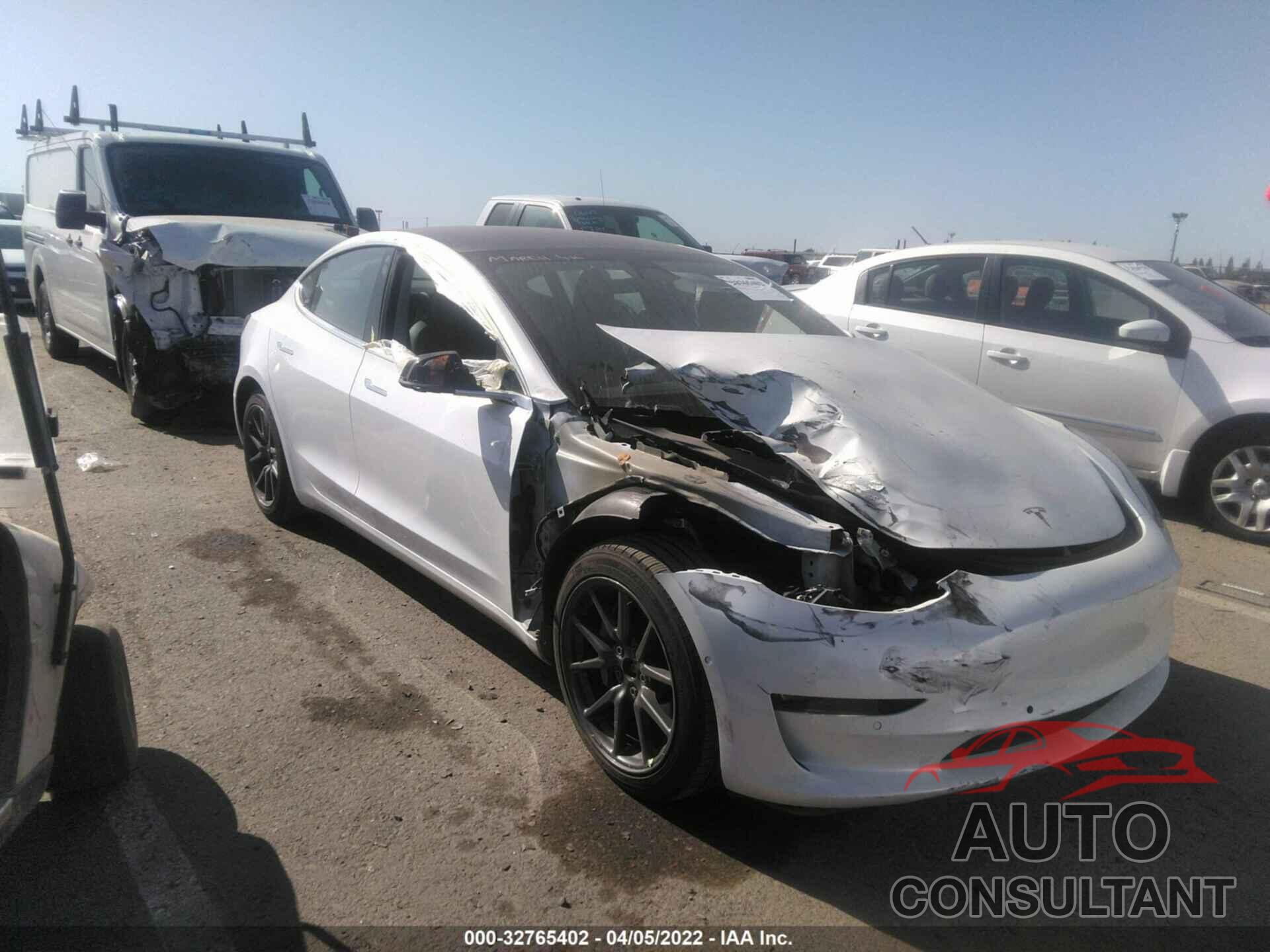 TESLA MODEL 3 2019 - 5YJ3E1EB0KF511744