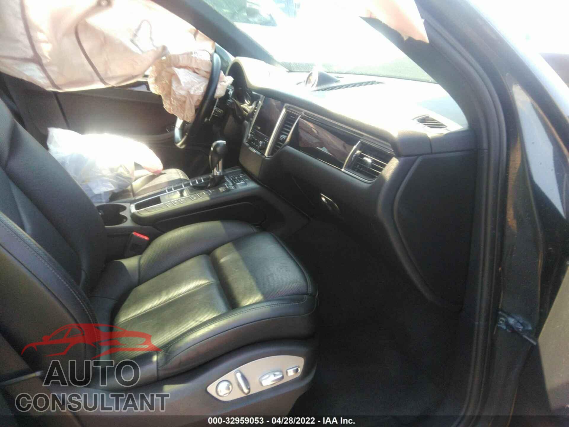 PORSCHE MACAN 2017 - WP1AA2A56HLB02970