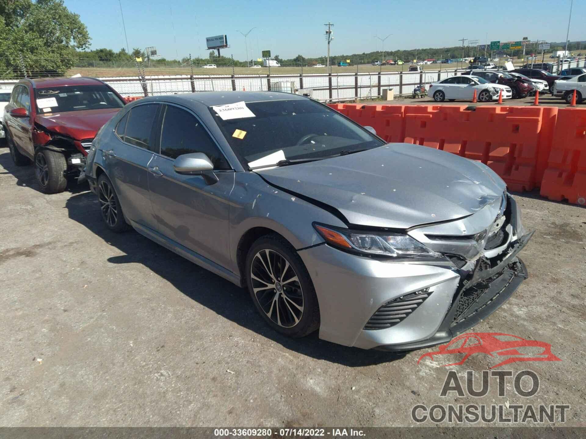 TOYOTA CAMRY 2020 - 4T1G11AK1LU898862