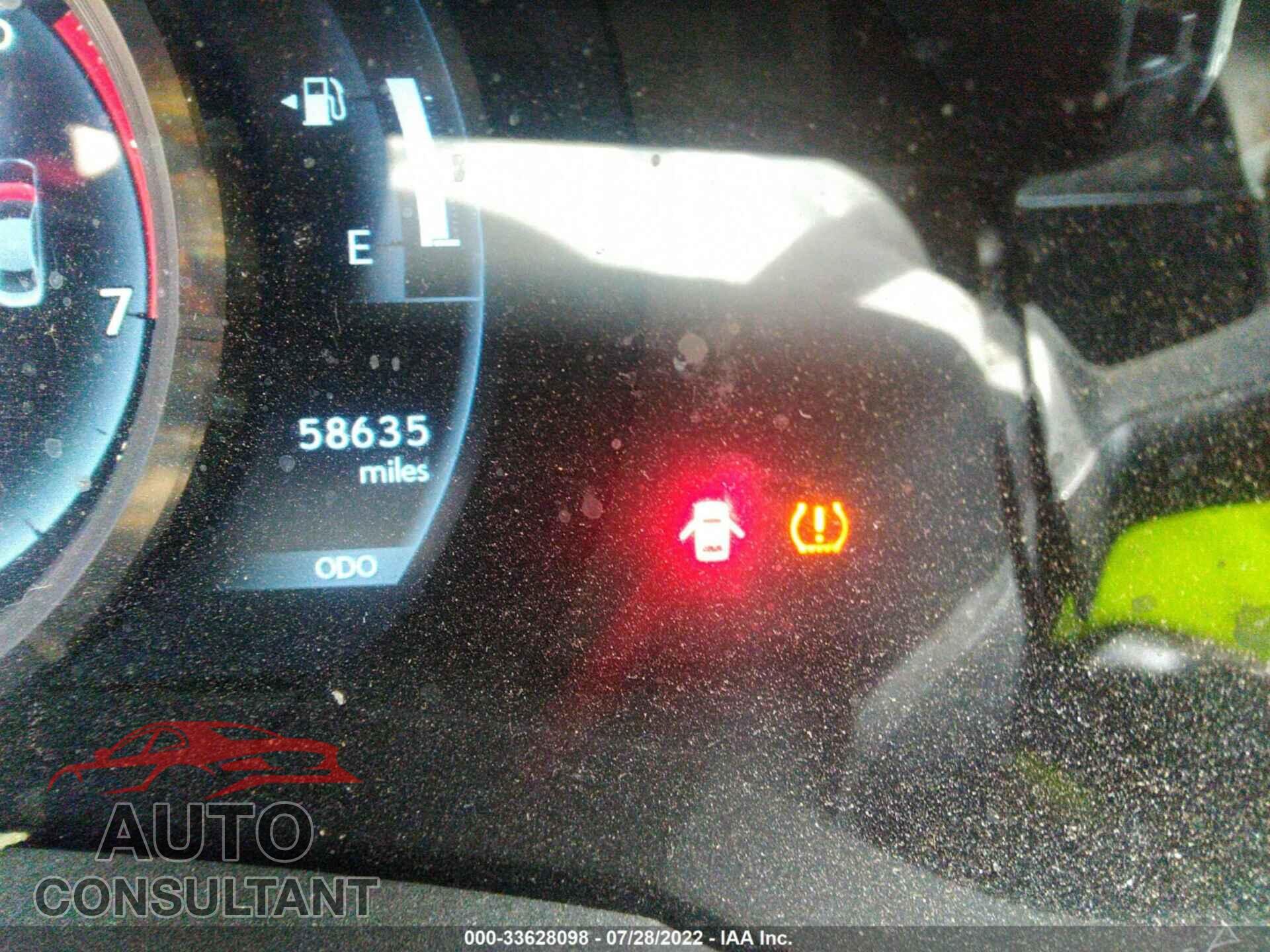 LEXUS IS 2017 - JTHBA1D27H5043965
