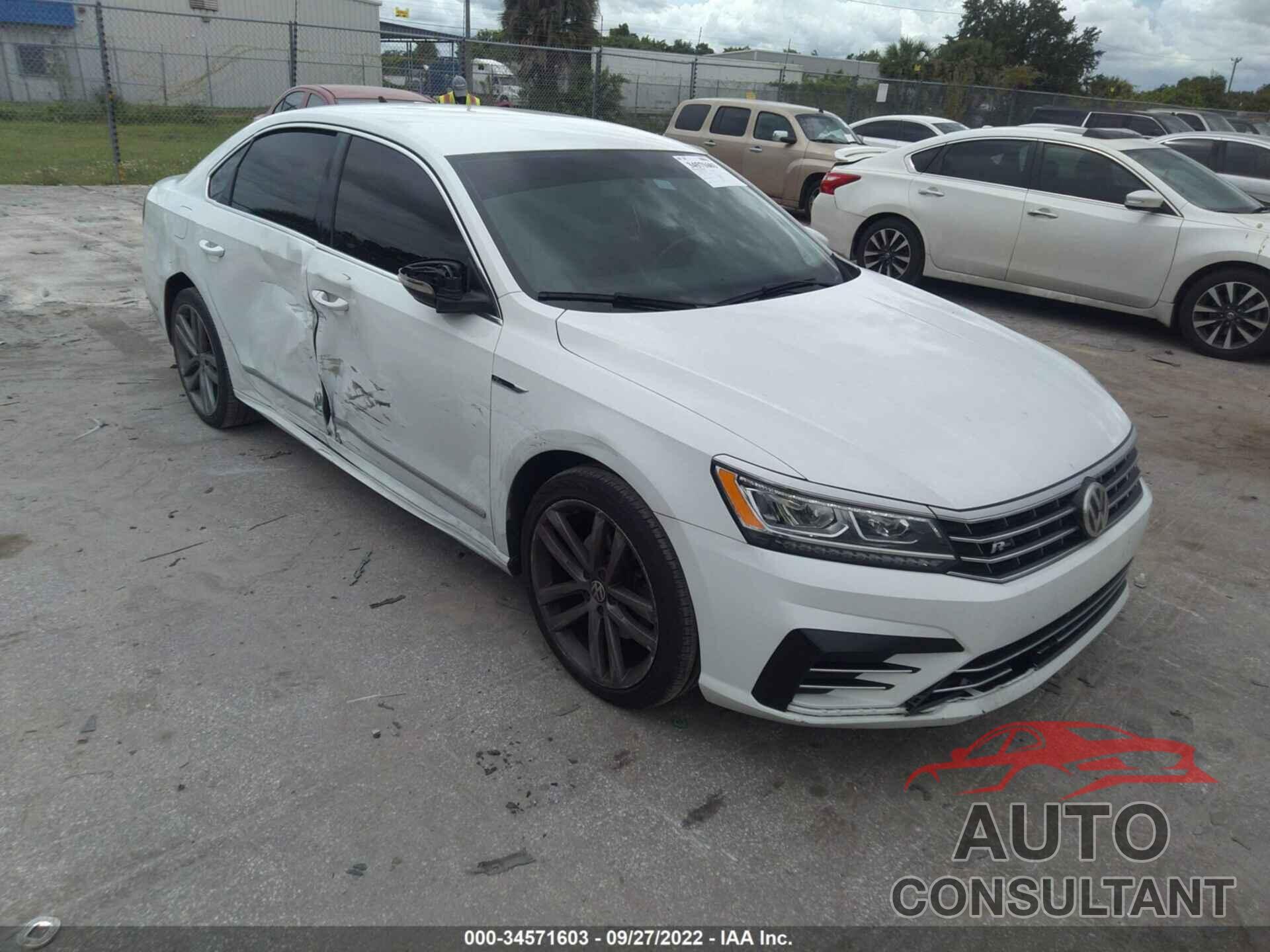 VOLKSWAGEN PASSAT 2017 - 1VWDT7A30HC039009
