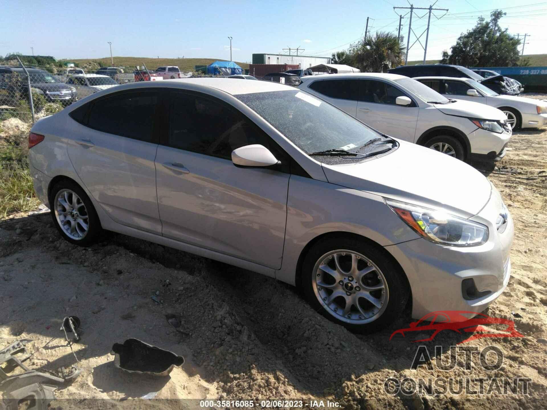 HYUNDAI ACCENT 2017 - KMHCT4AE4HU223065