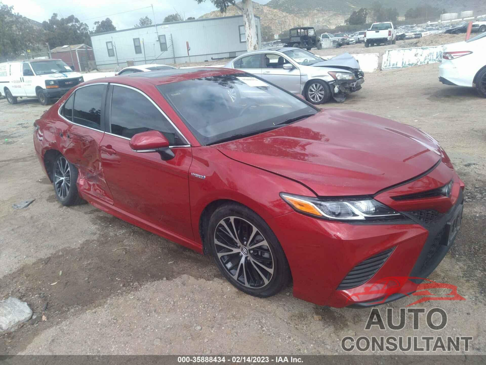 TOYOTA CAMRY 2019 - 4T1B21HK8KU012273