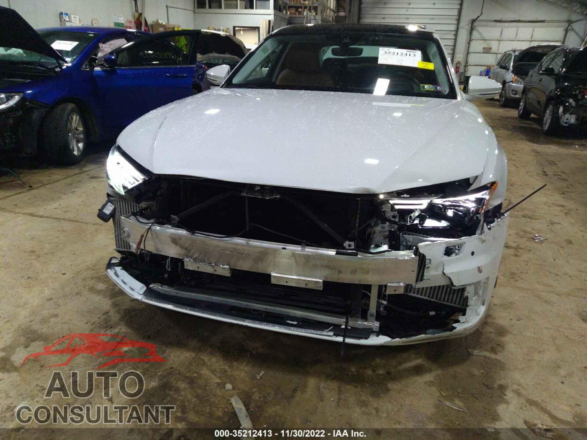 AUDI A8 2019 - WAU8DAF82KN013300