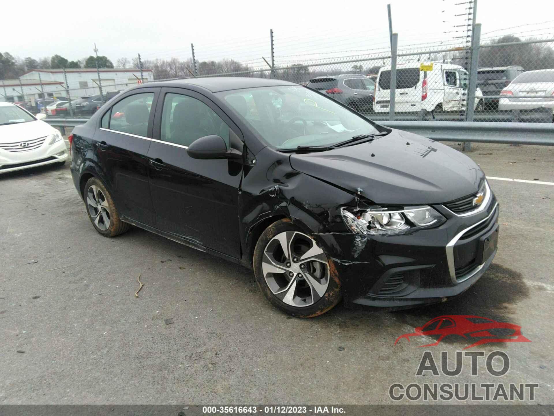 CHEVROLET SONIC 2019 - 1G1JF5SBXK4122853