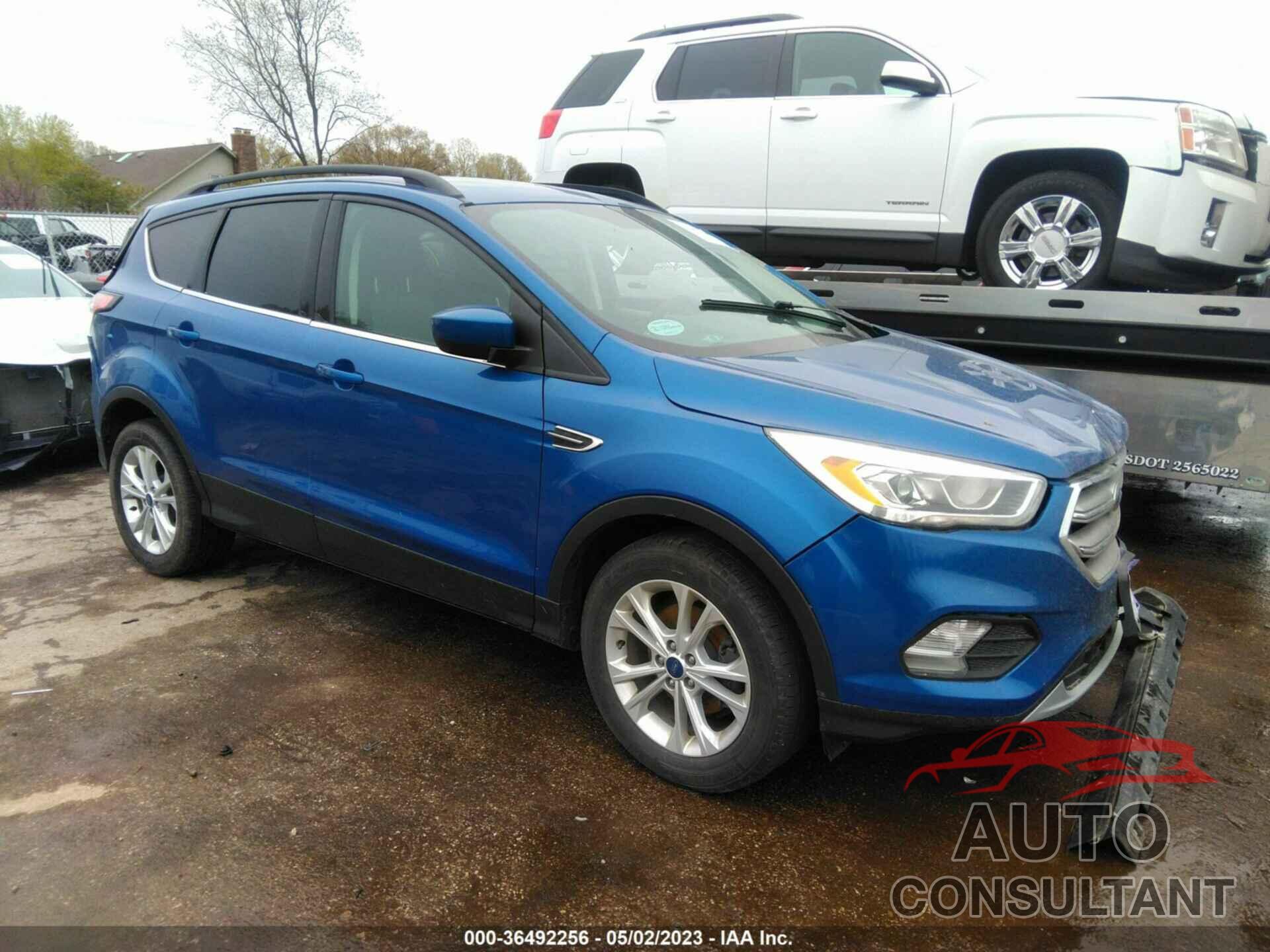 FORD ESCAPE 2017 - 1FMCU0GD0HUA99882