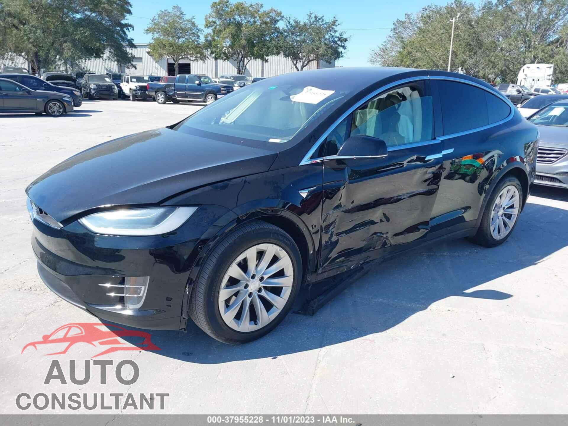 TESLA MODEL X 2017 - 5YJXCDE20HF051955