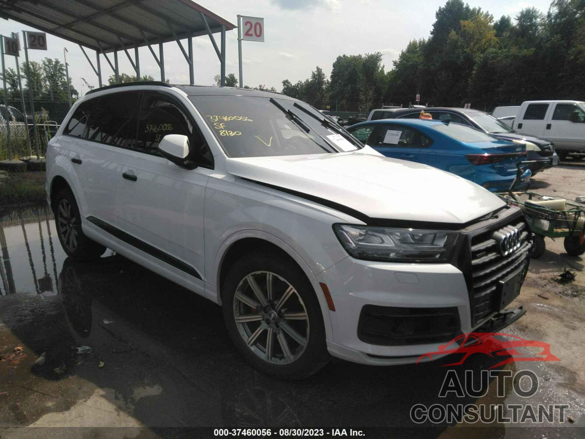 AUDI Q7 2018 - WA1VAAF70JD020573