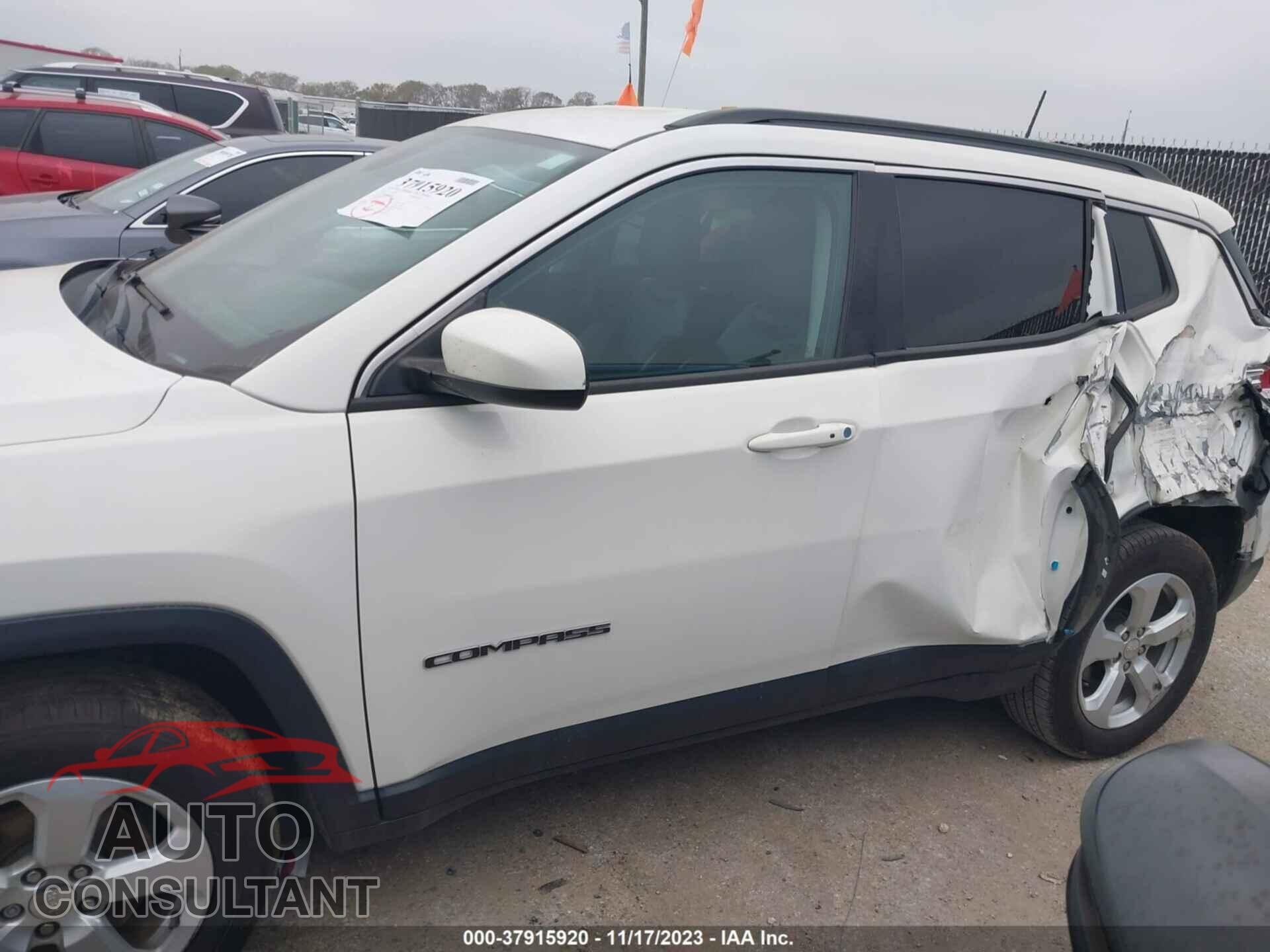 JEEP COMPASS 2019 - 3C4NJDBB8KT678476