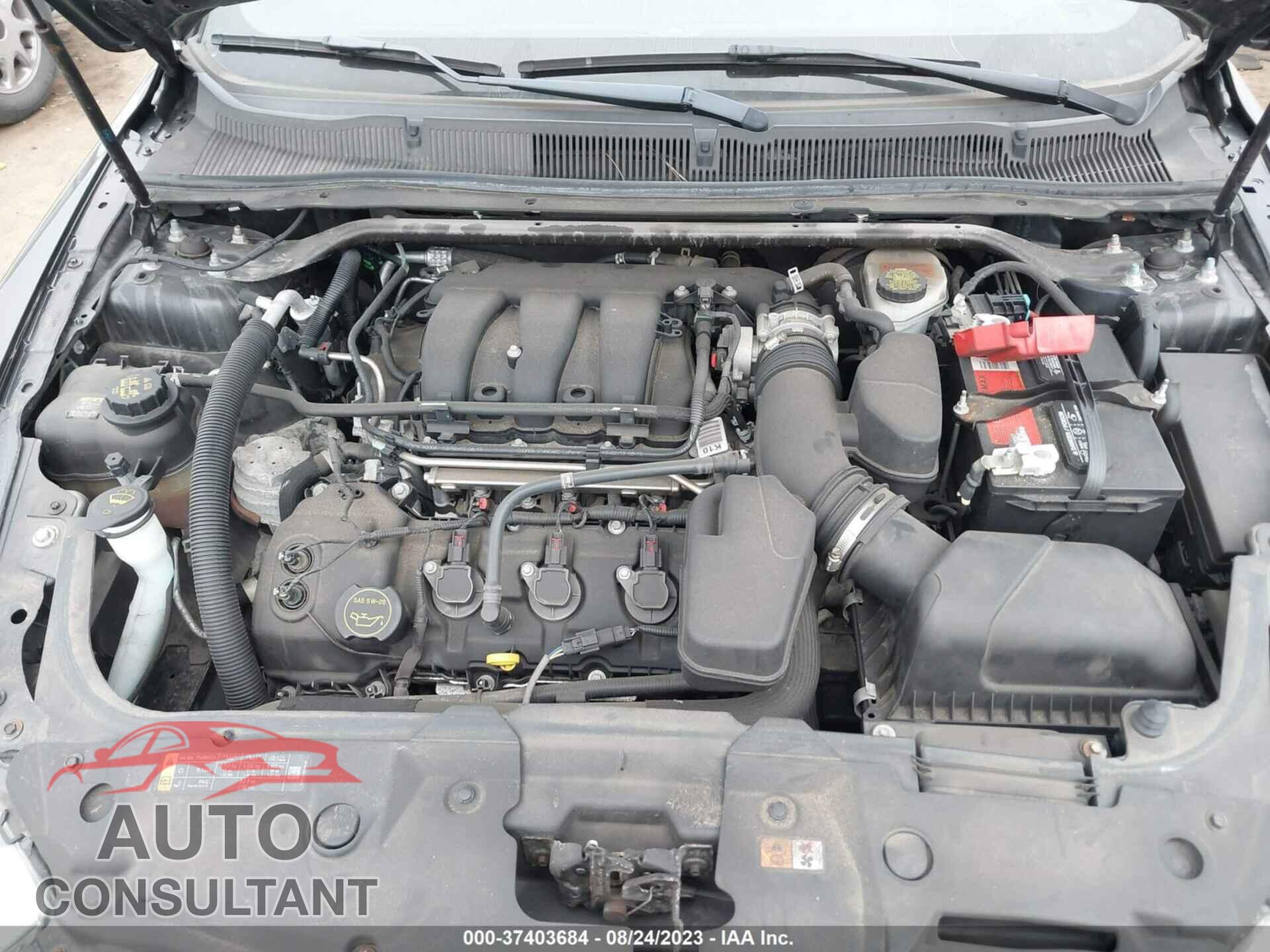 FORD TAURUS 2016 - 1FAHP2F80GG106432
