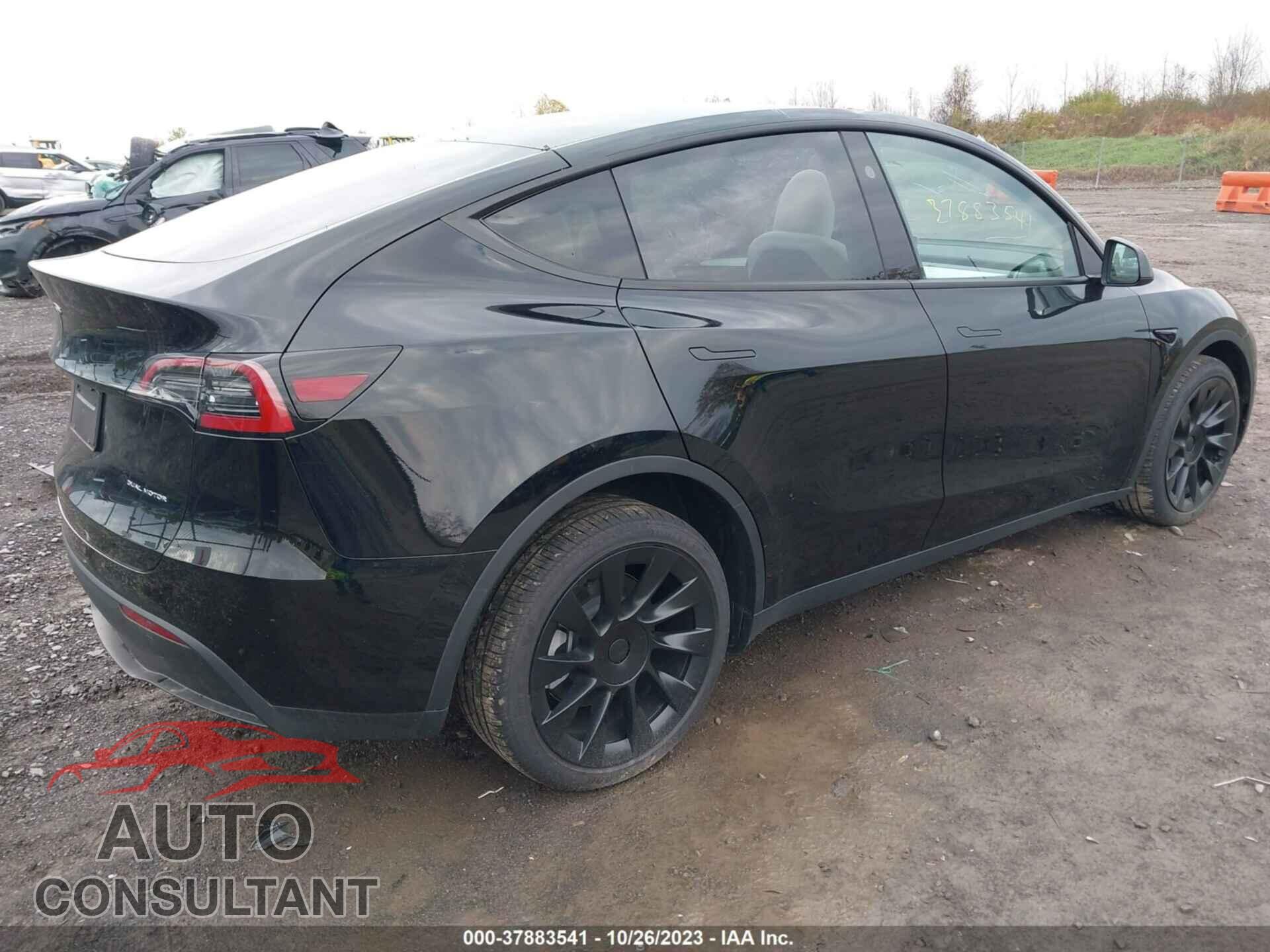 TESLA MODEL Y 2023 - 7SAYGDEE9PF790942