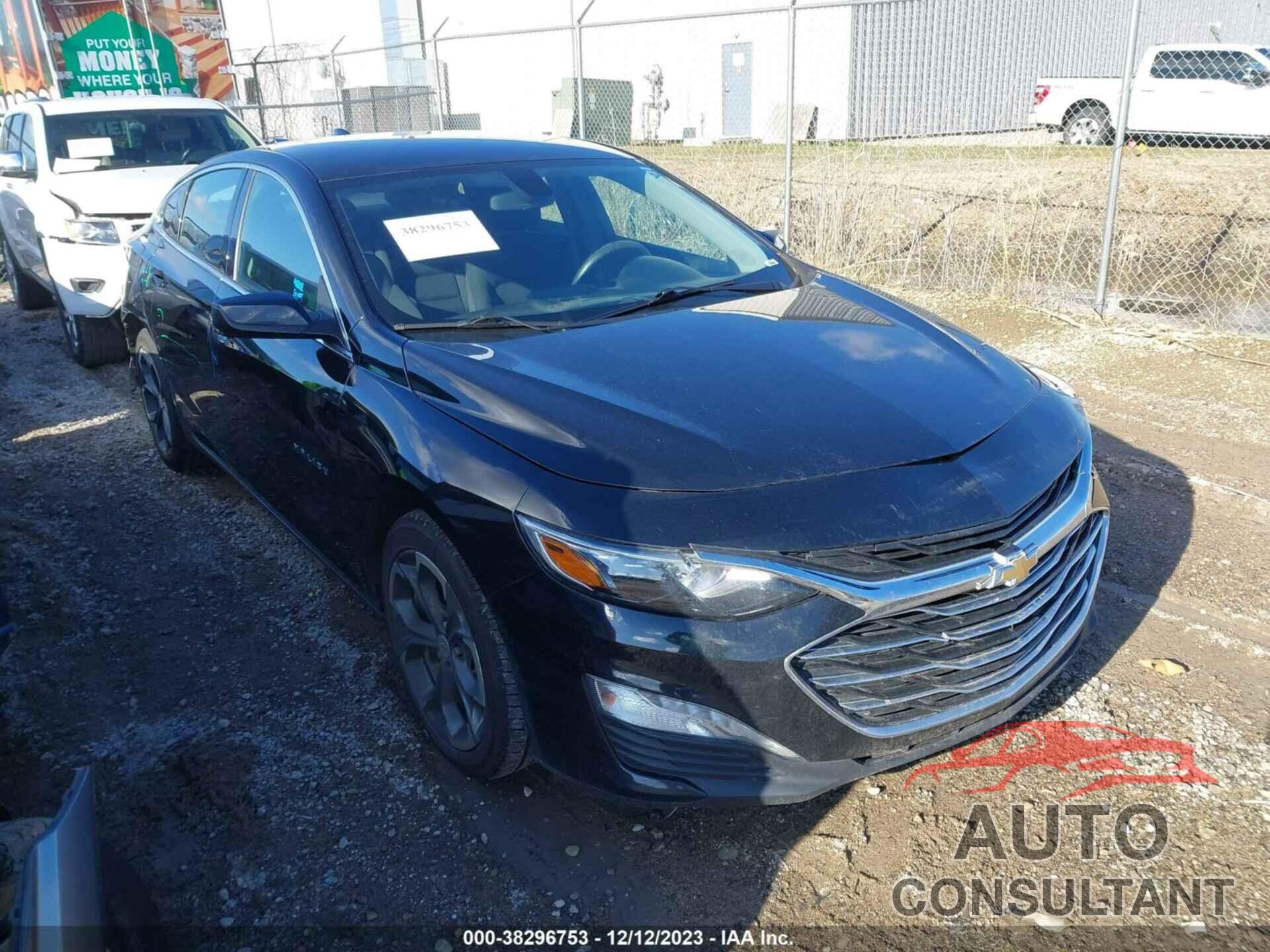 CHEVROLET MALIBU 2021 - 1G1ZD5ST8MF068171