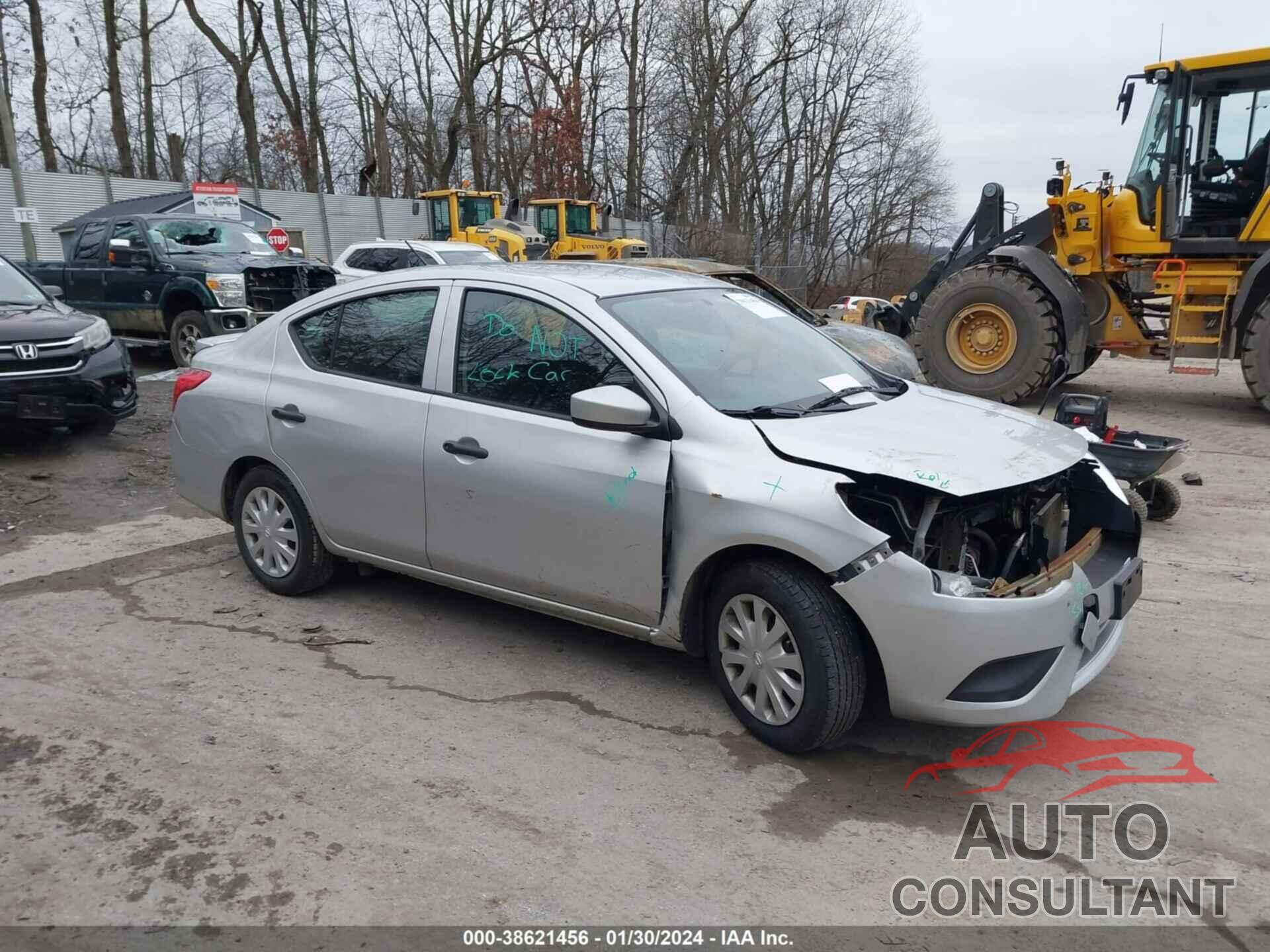 NISSAN VERSA 2017 - 3N1CN7AP5HL840859